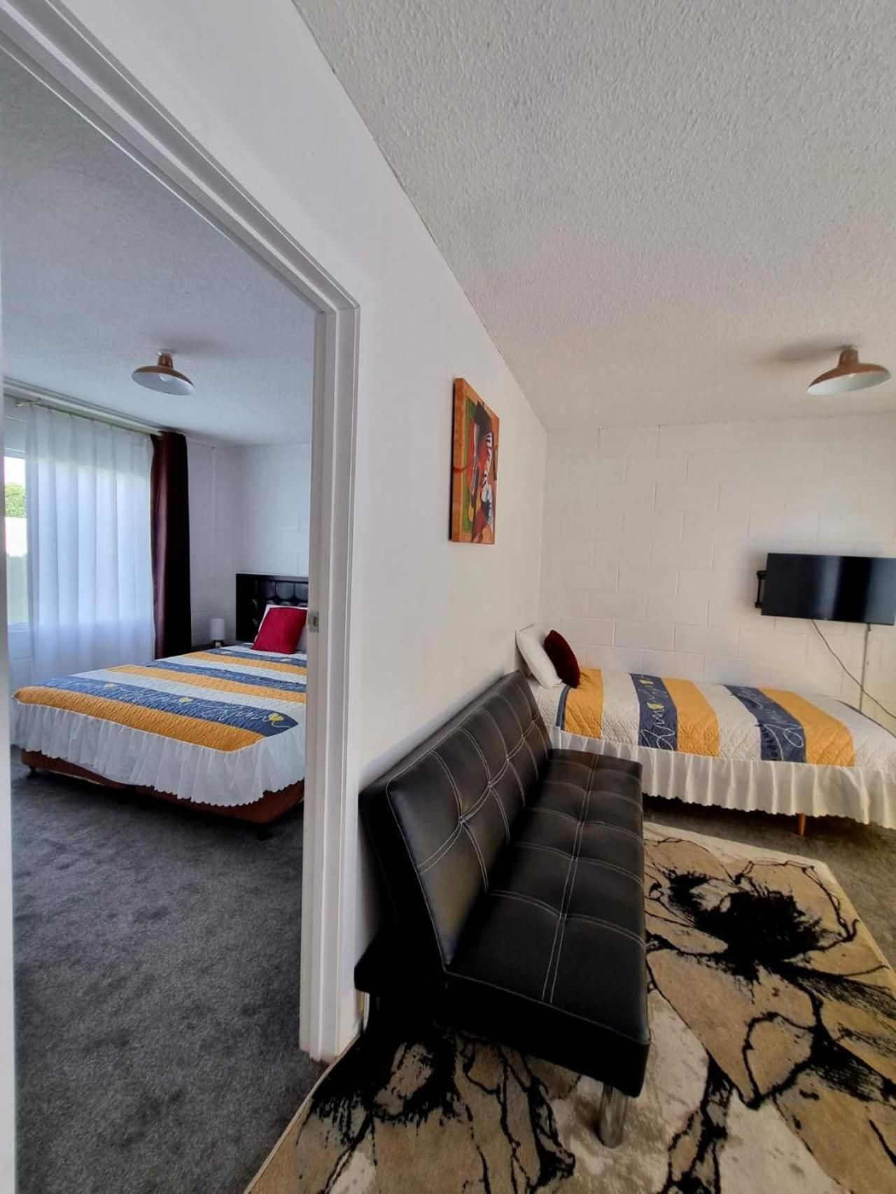 One Bedroom Apartment