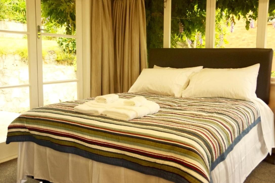Standard Double Room with Shared Bathroom