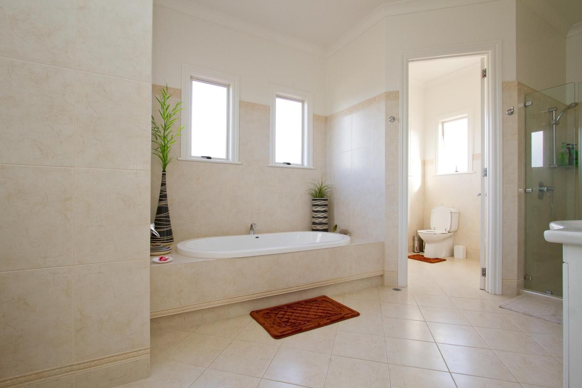 Suite with Mountain View