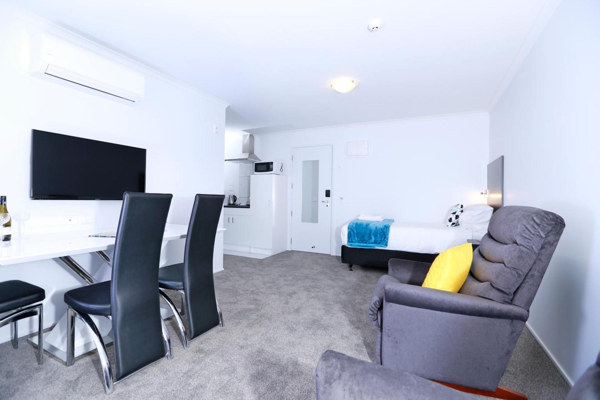 1-Bedroom Apartment - Accessible