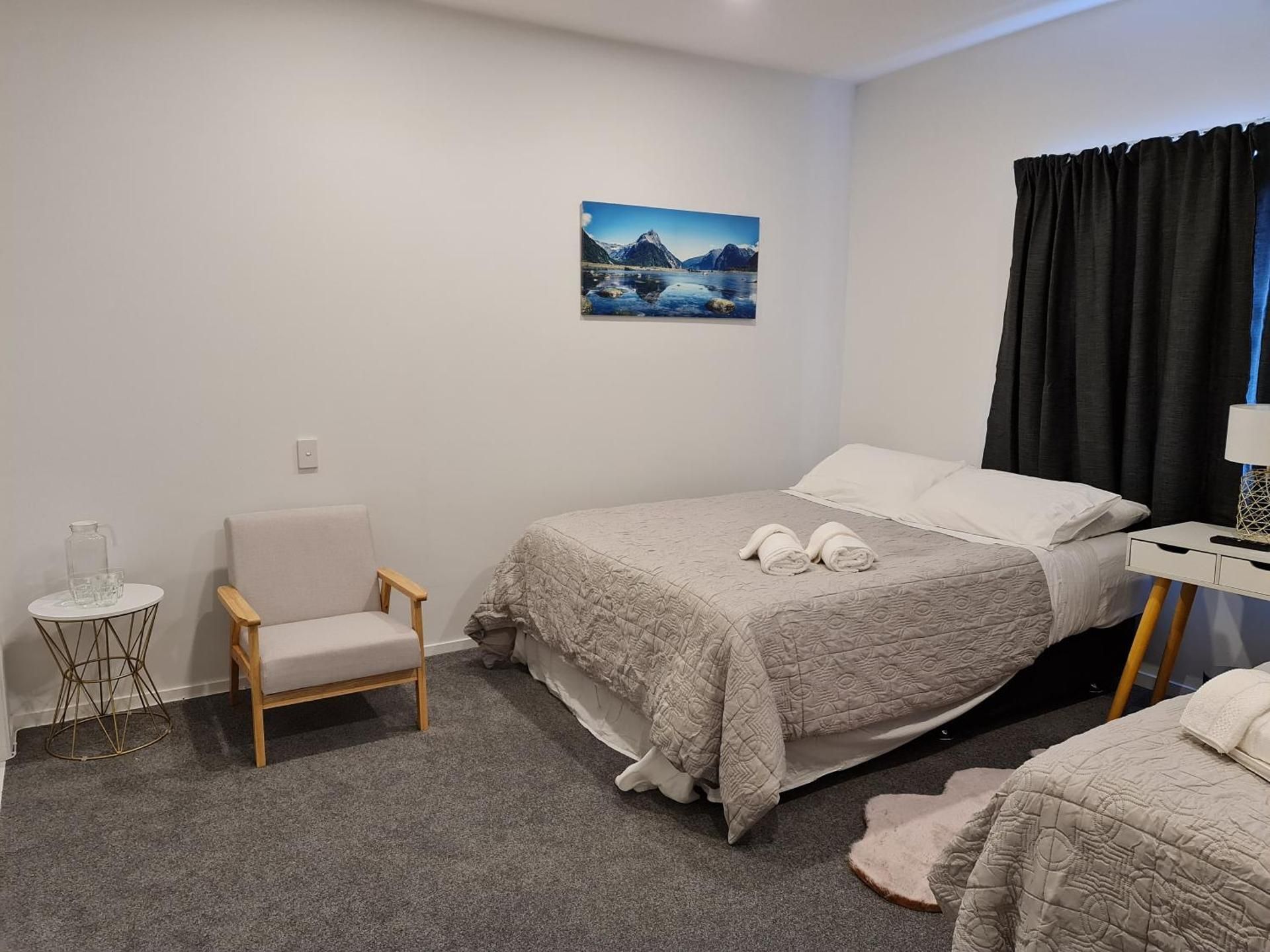 Basic Triple Room with Shared Bathroom