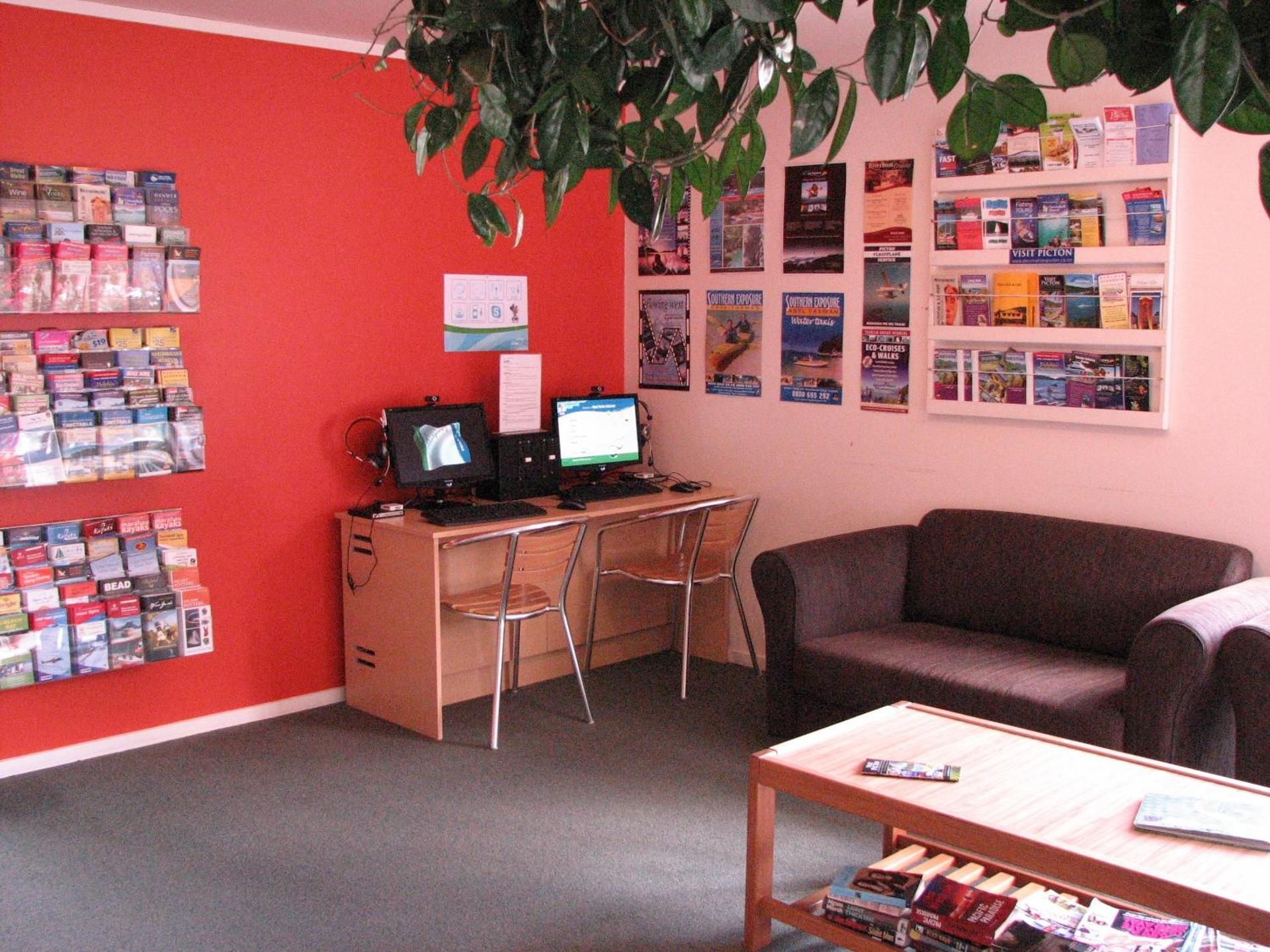 shared lounge/tv area