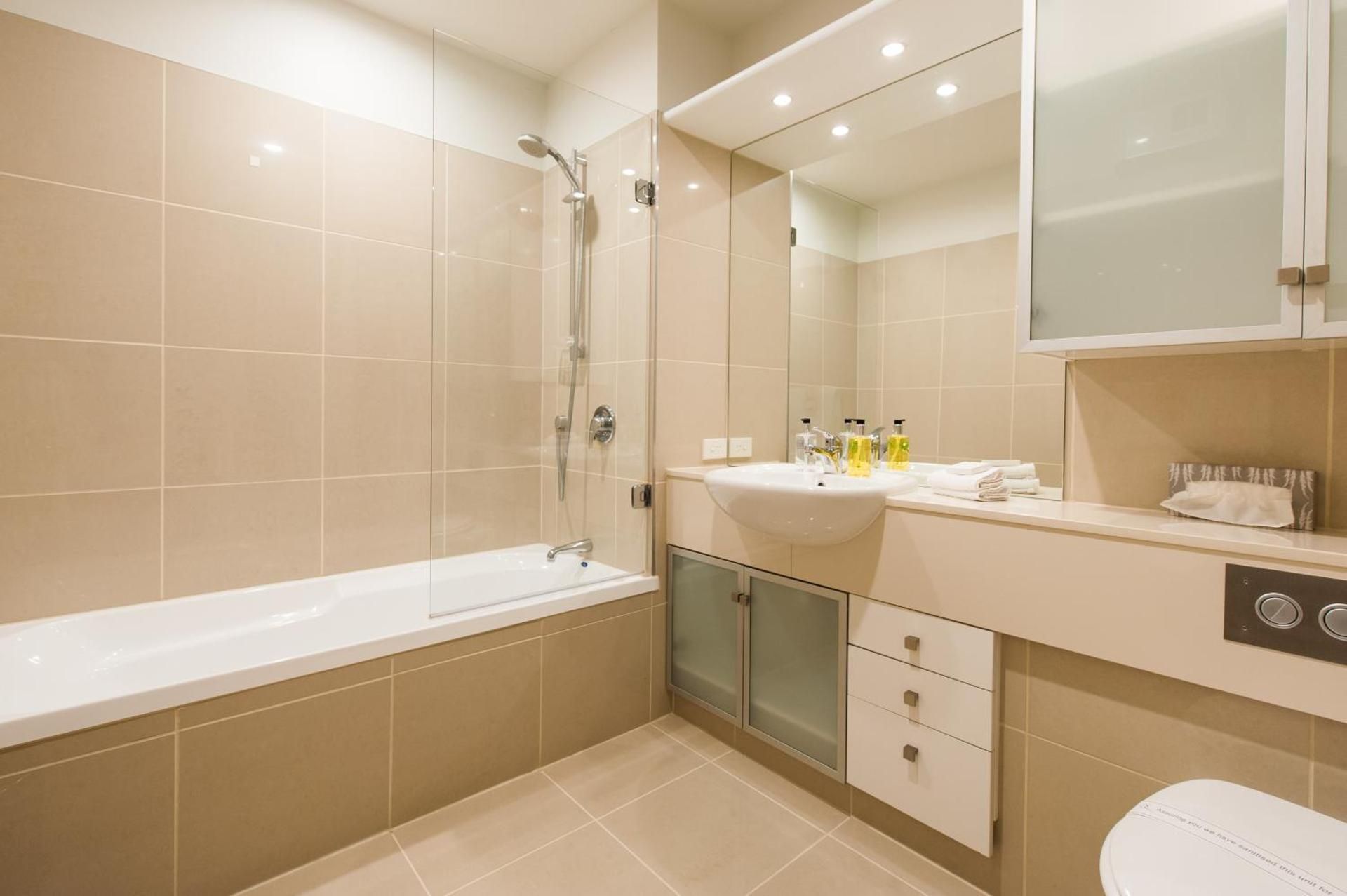 Three-Bedroom Apartment with Marina View