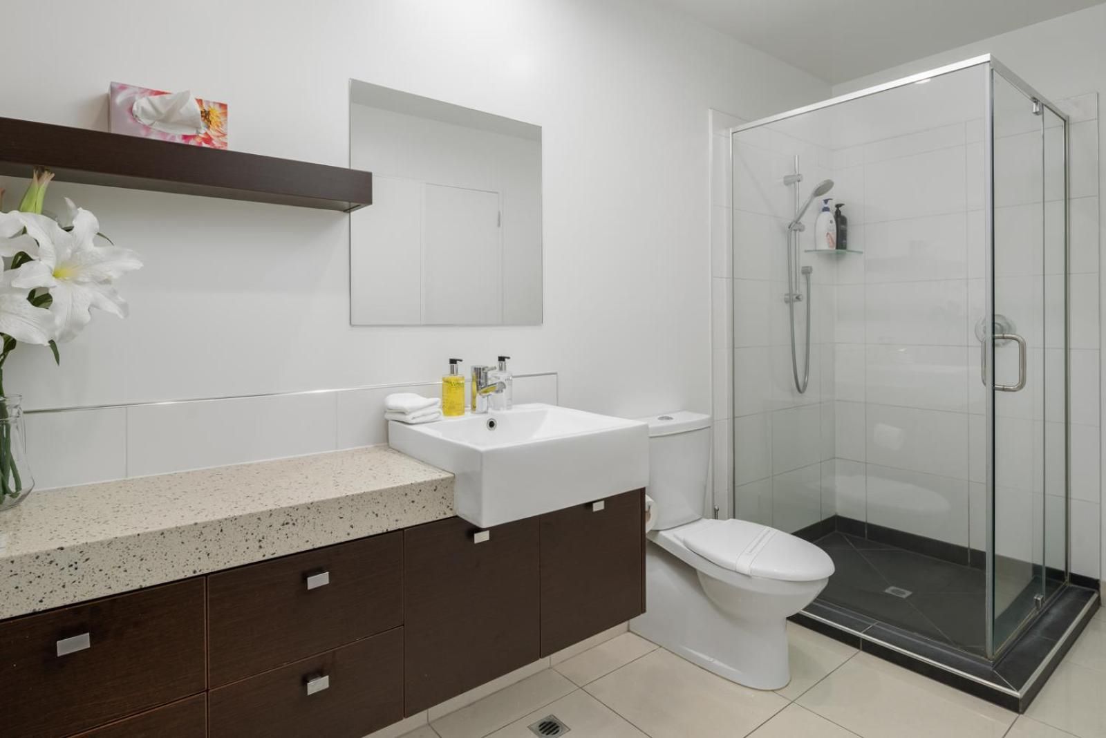 Quay Waterfront Apartment