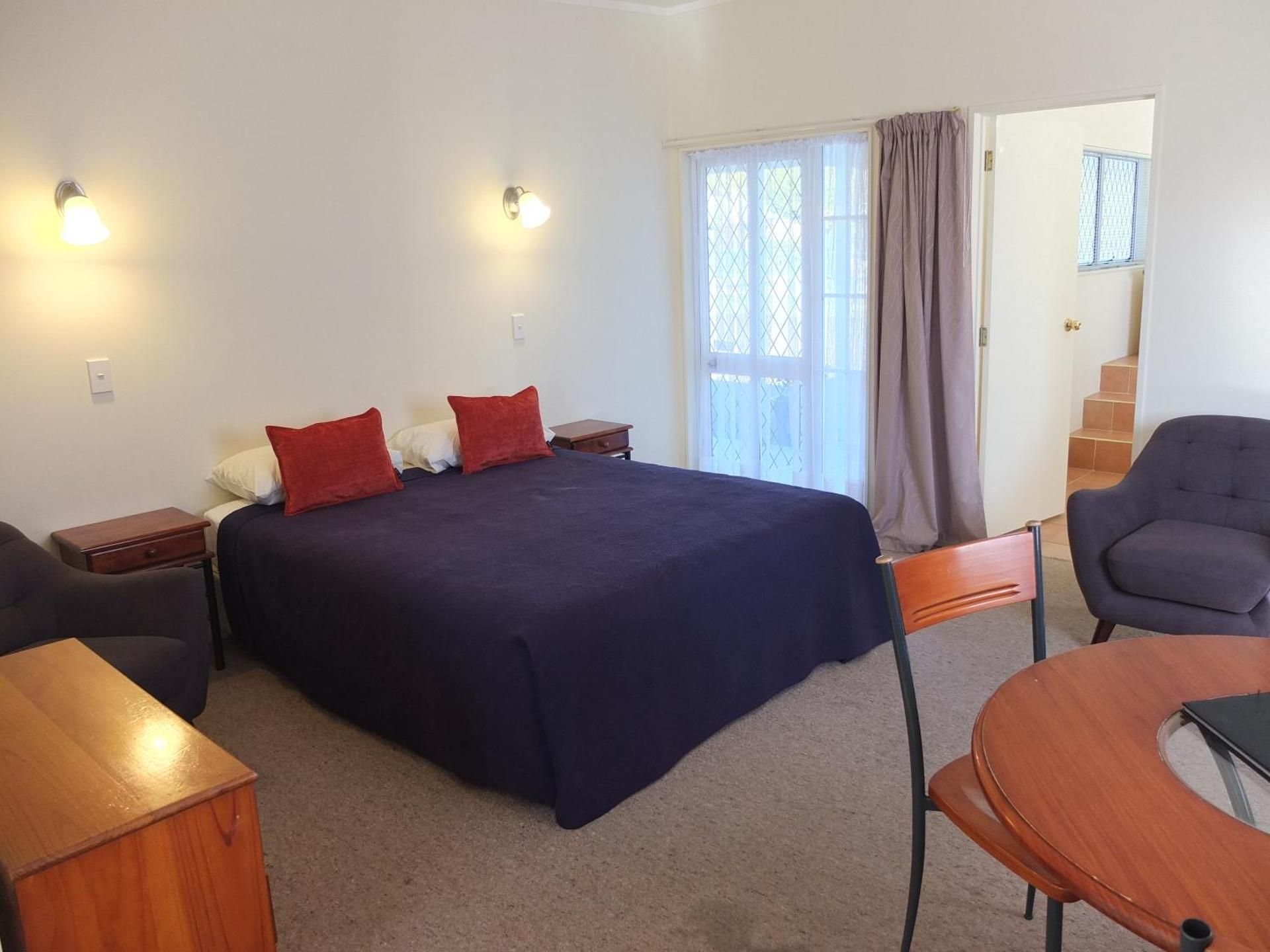 Deluxe Studio with Hot Tub