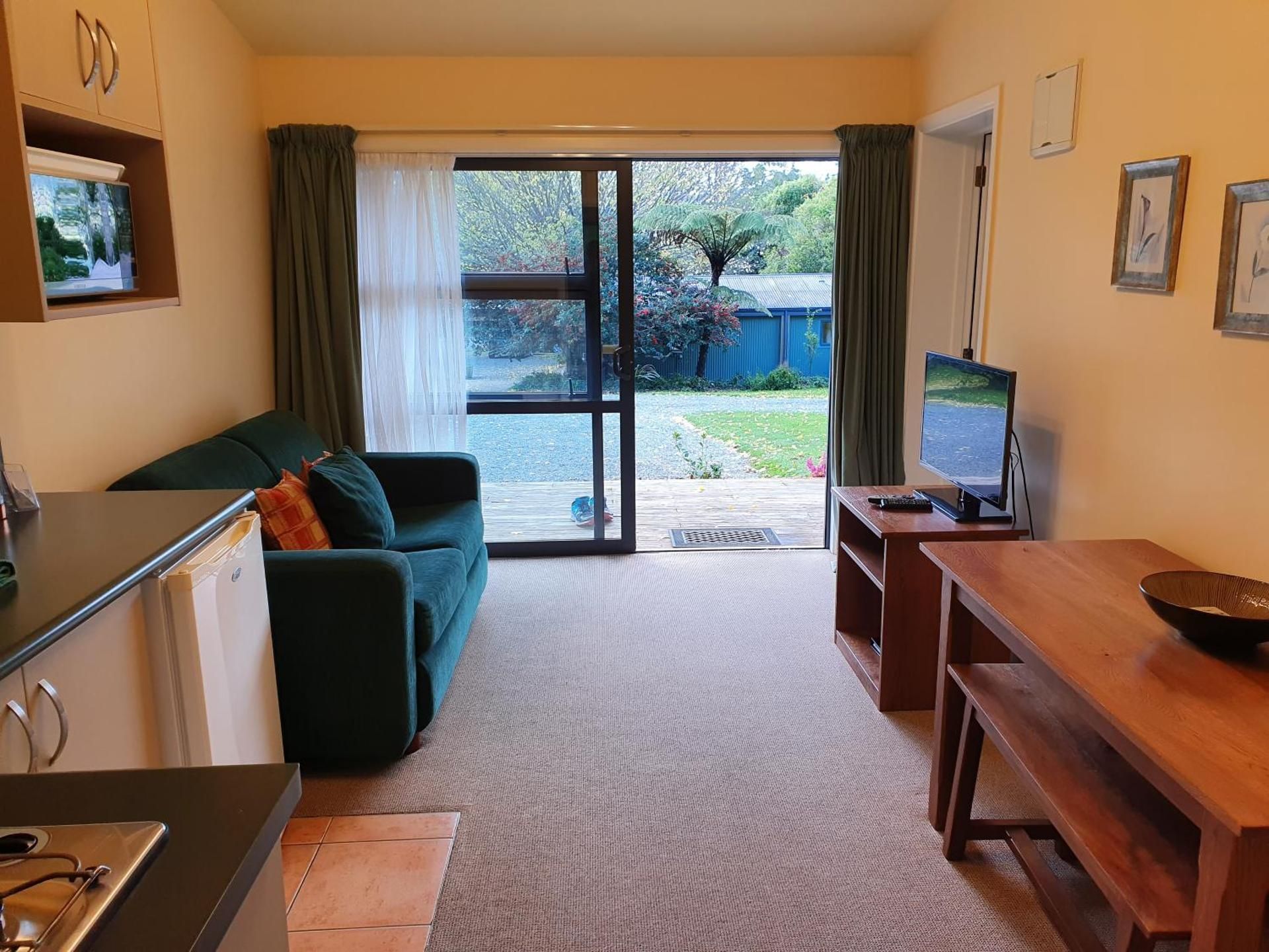 Queen Room with Garden View