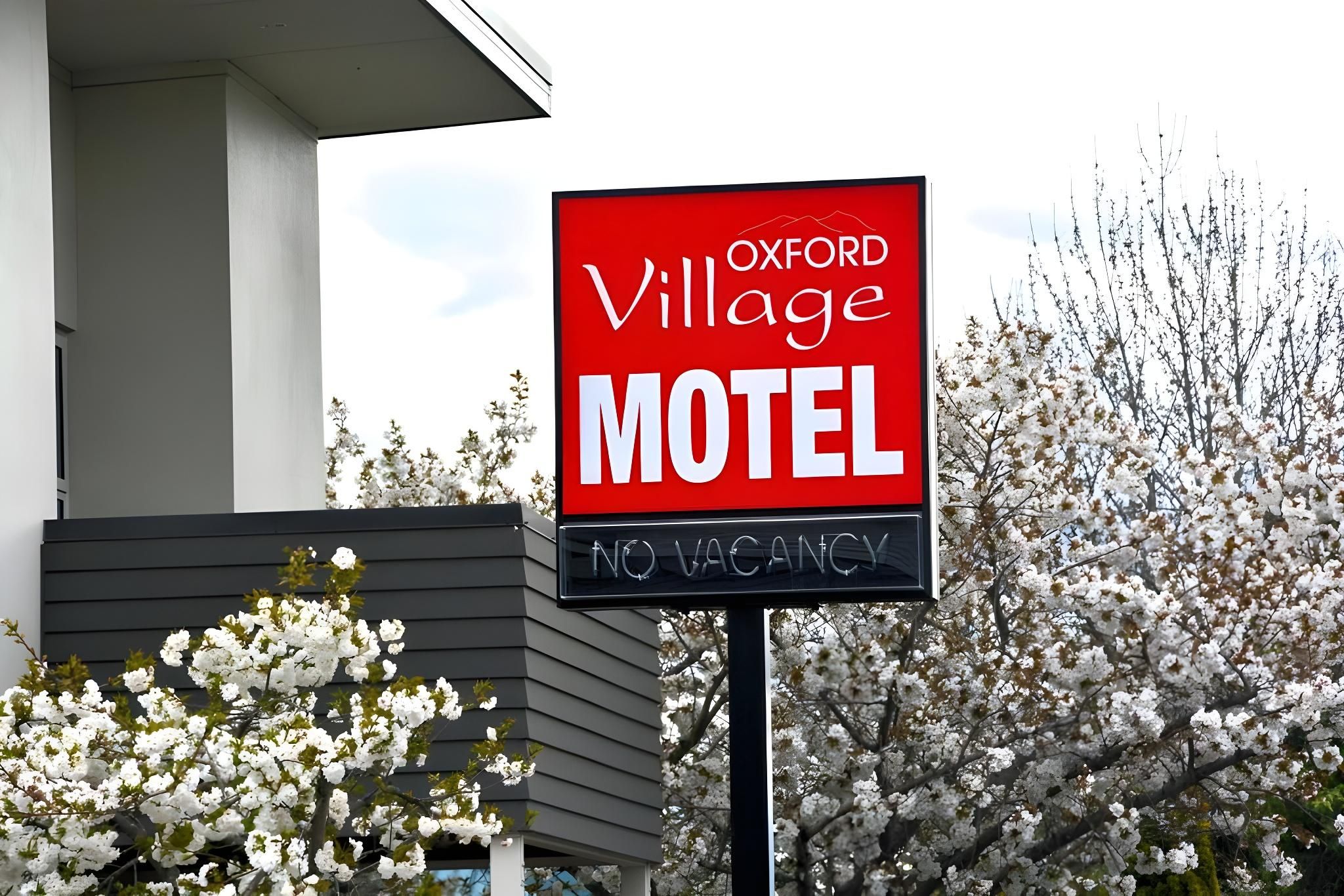 Oxford Village Motels