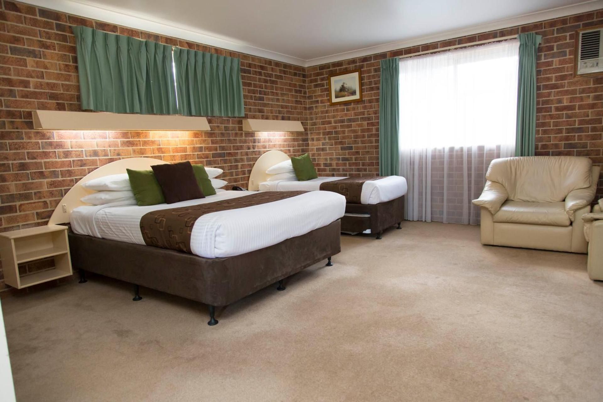 Deluxe Queen Room