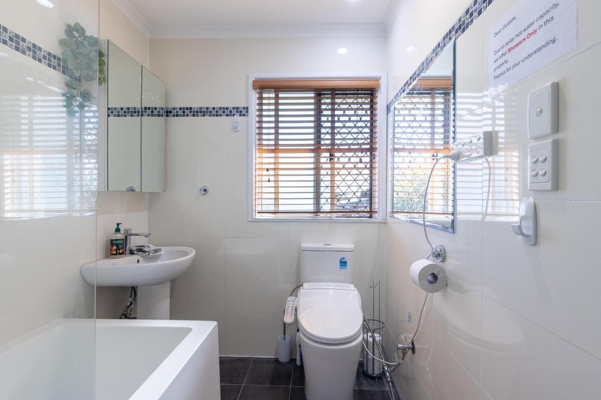Deluxe Family Suite