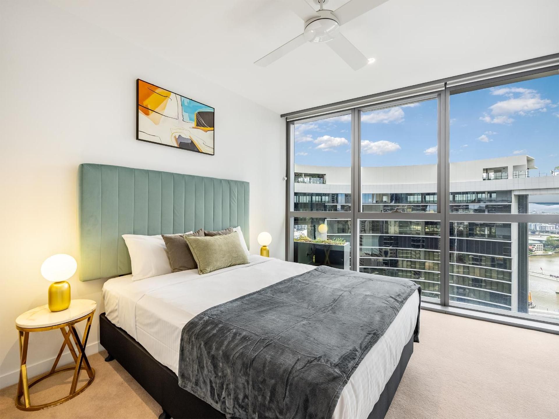 Four-Bedroom Luxury Apartment