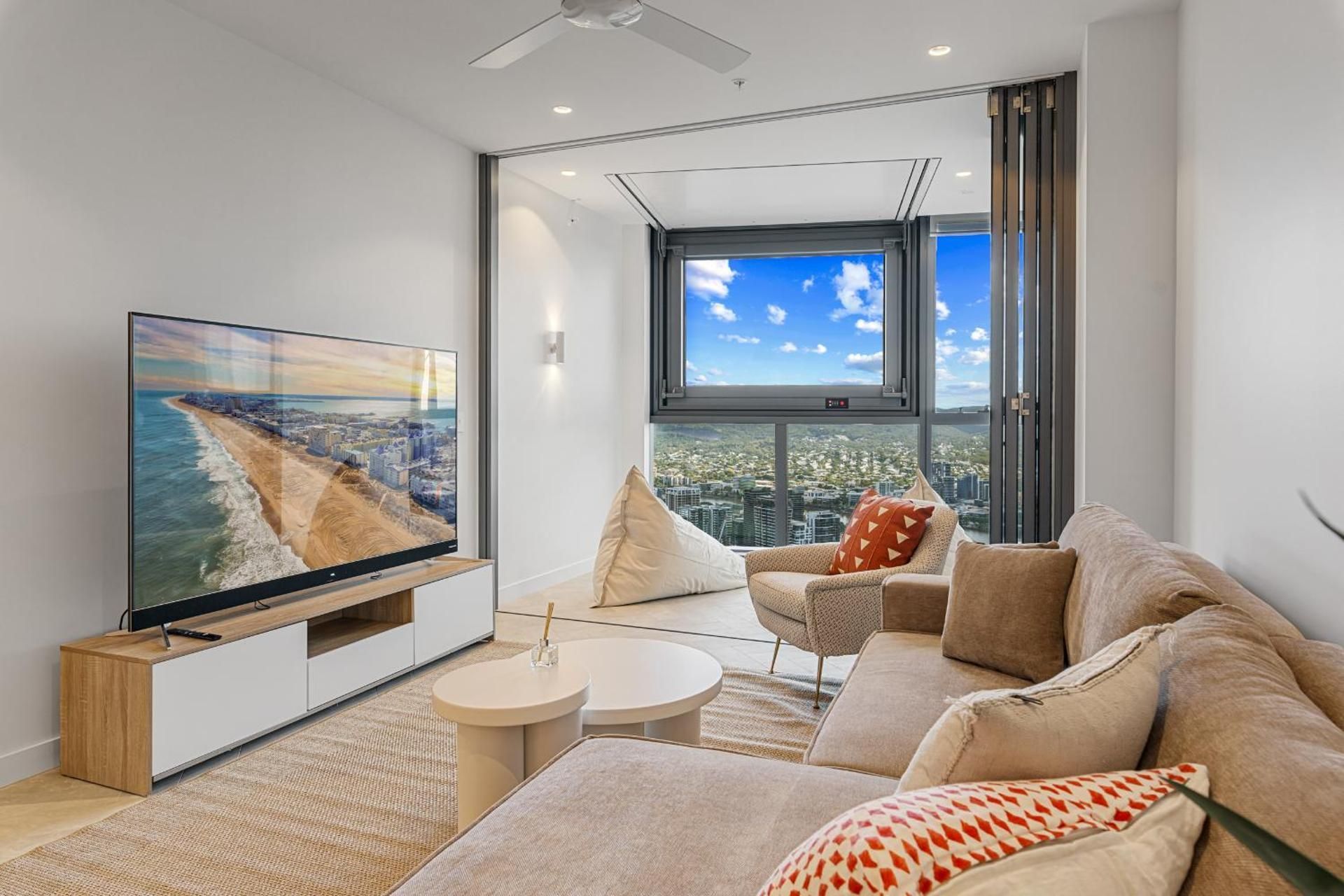 Superior One-Bedroom Apartment with Balcony