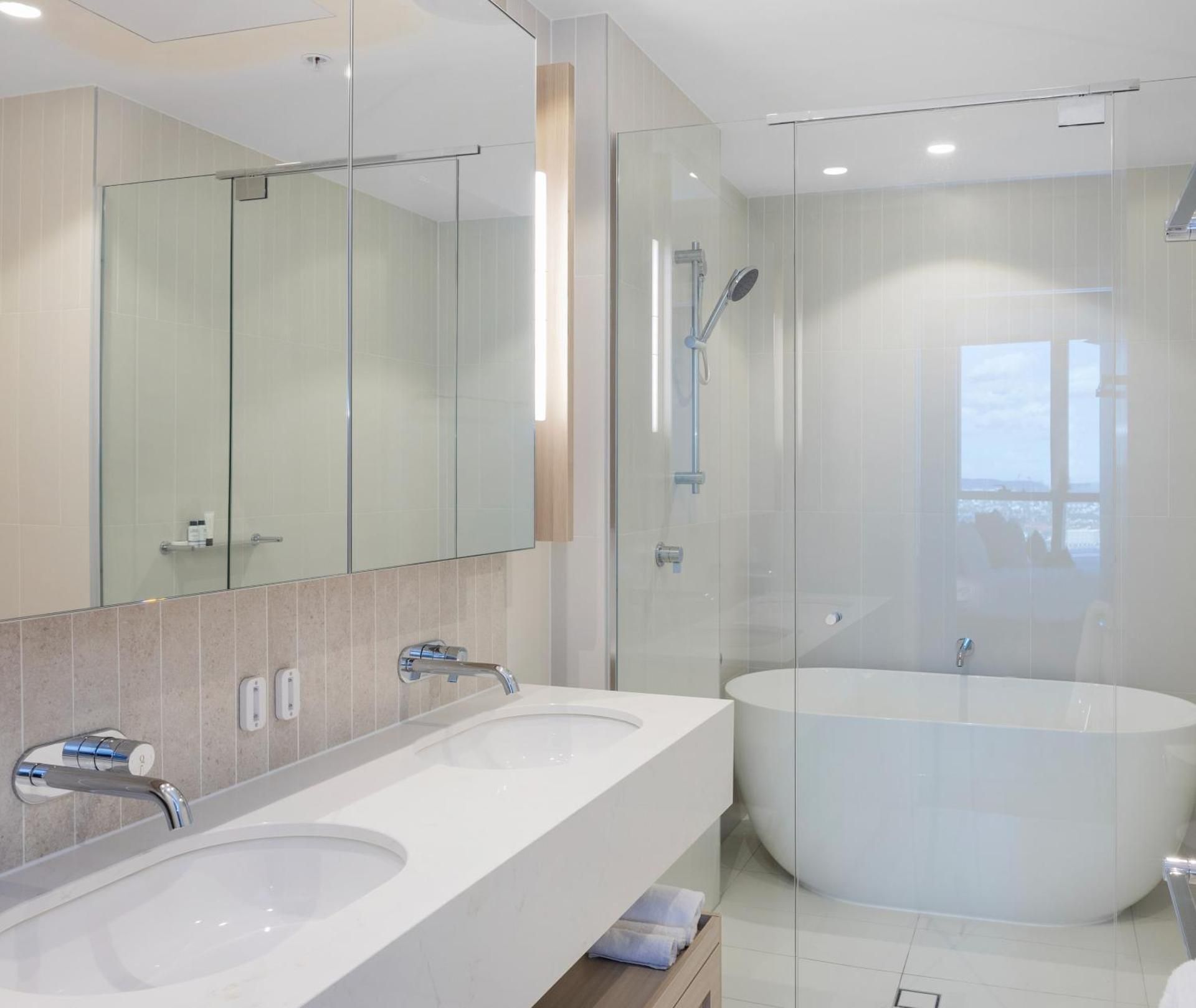 3 Bedroom River View - No Housekeeping