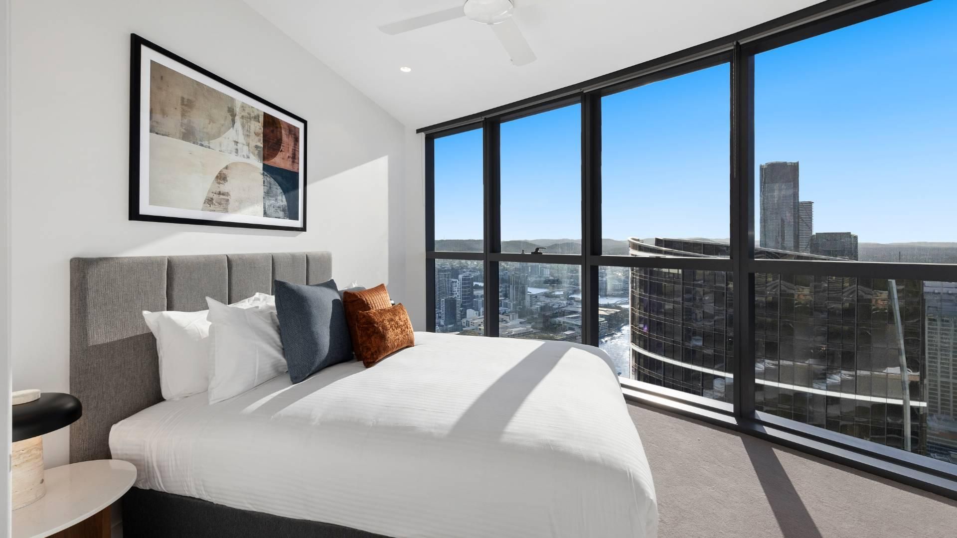 3 Bedroom Premium Skyline View - No Housekeeping