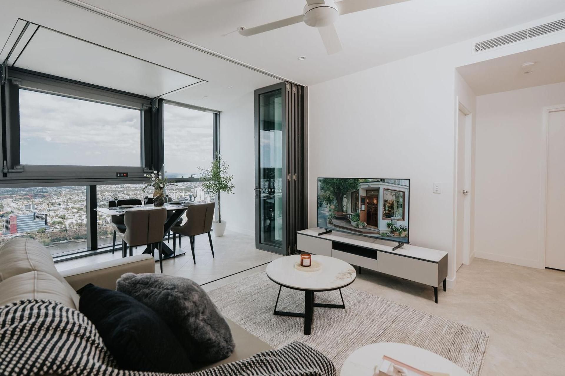 One-Bedroom Premium Apartment with Ocean View