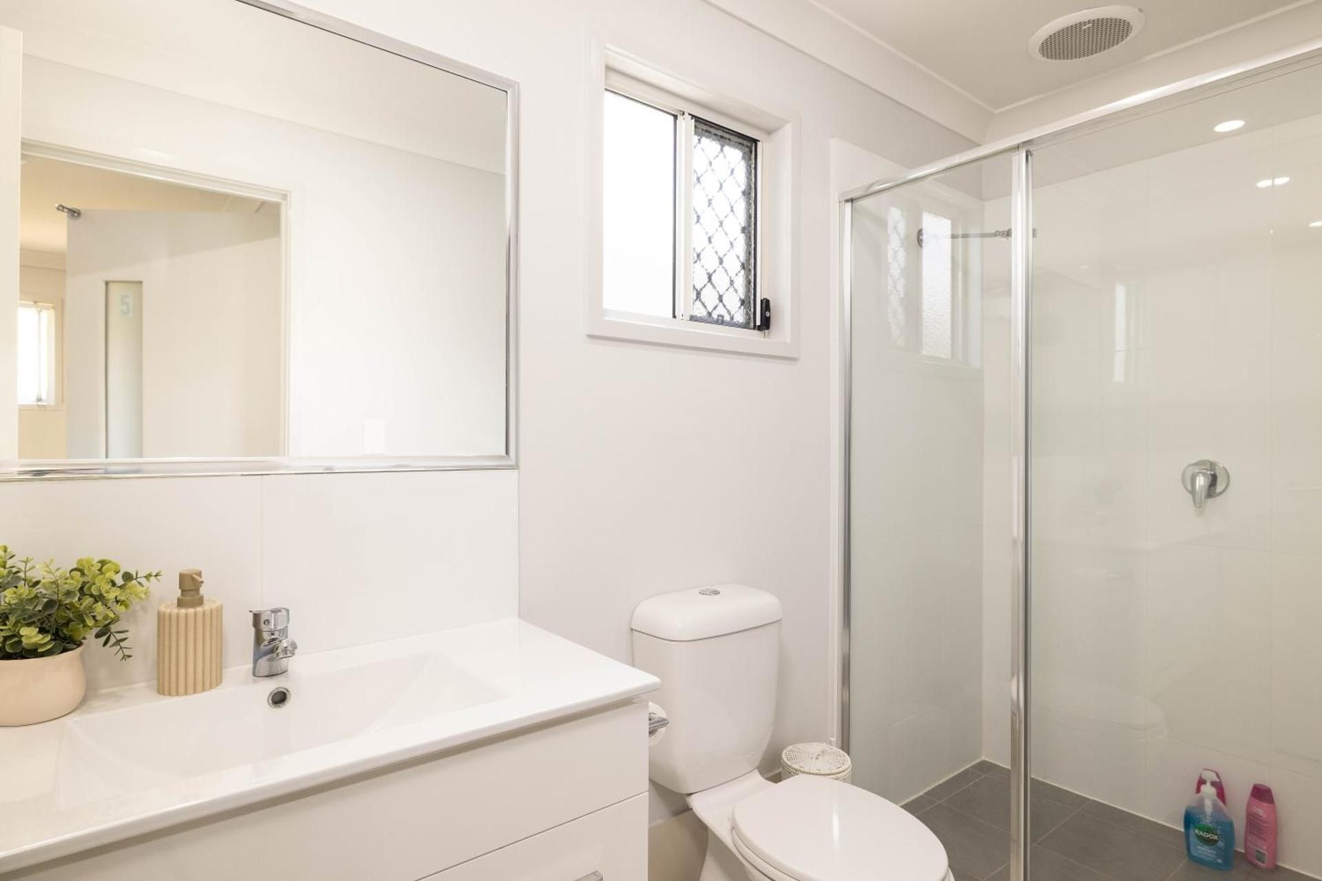 One-Bedroom Deluxe Apartment