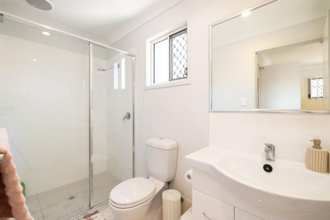 One-Bedroom Deluxe Apartment