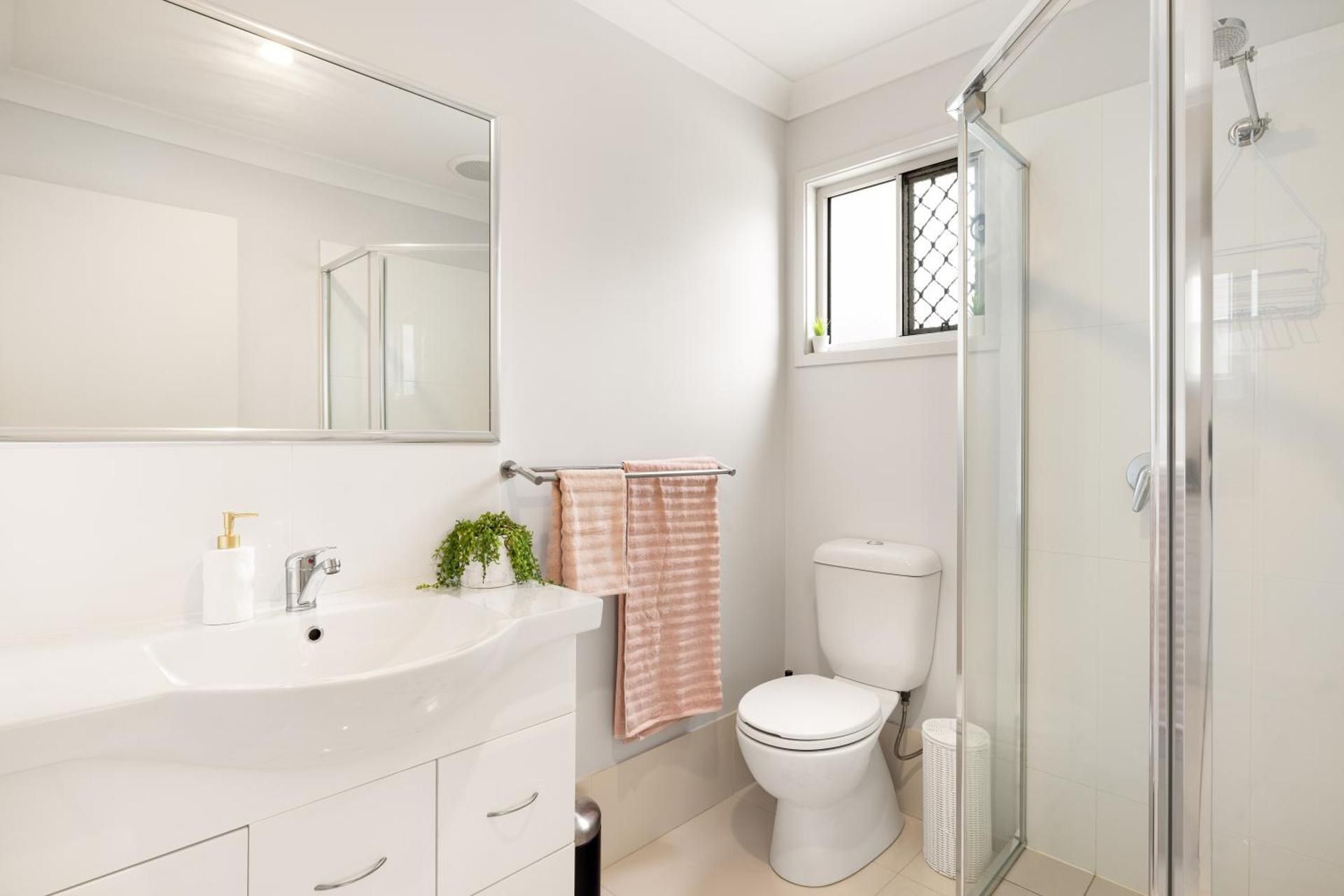 One-Bedroom Deluxe Apartment