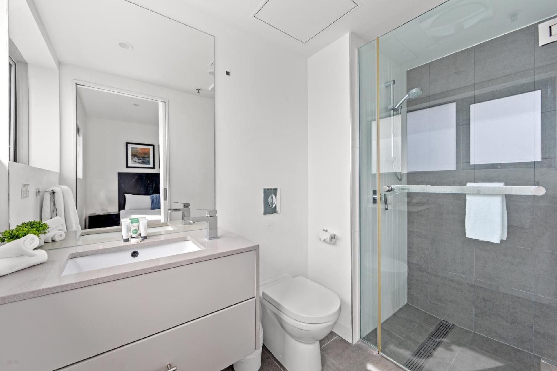 Three-Bedroom Standard Apartment