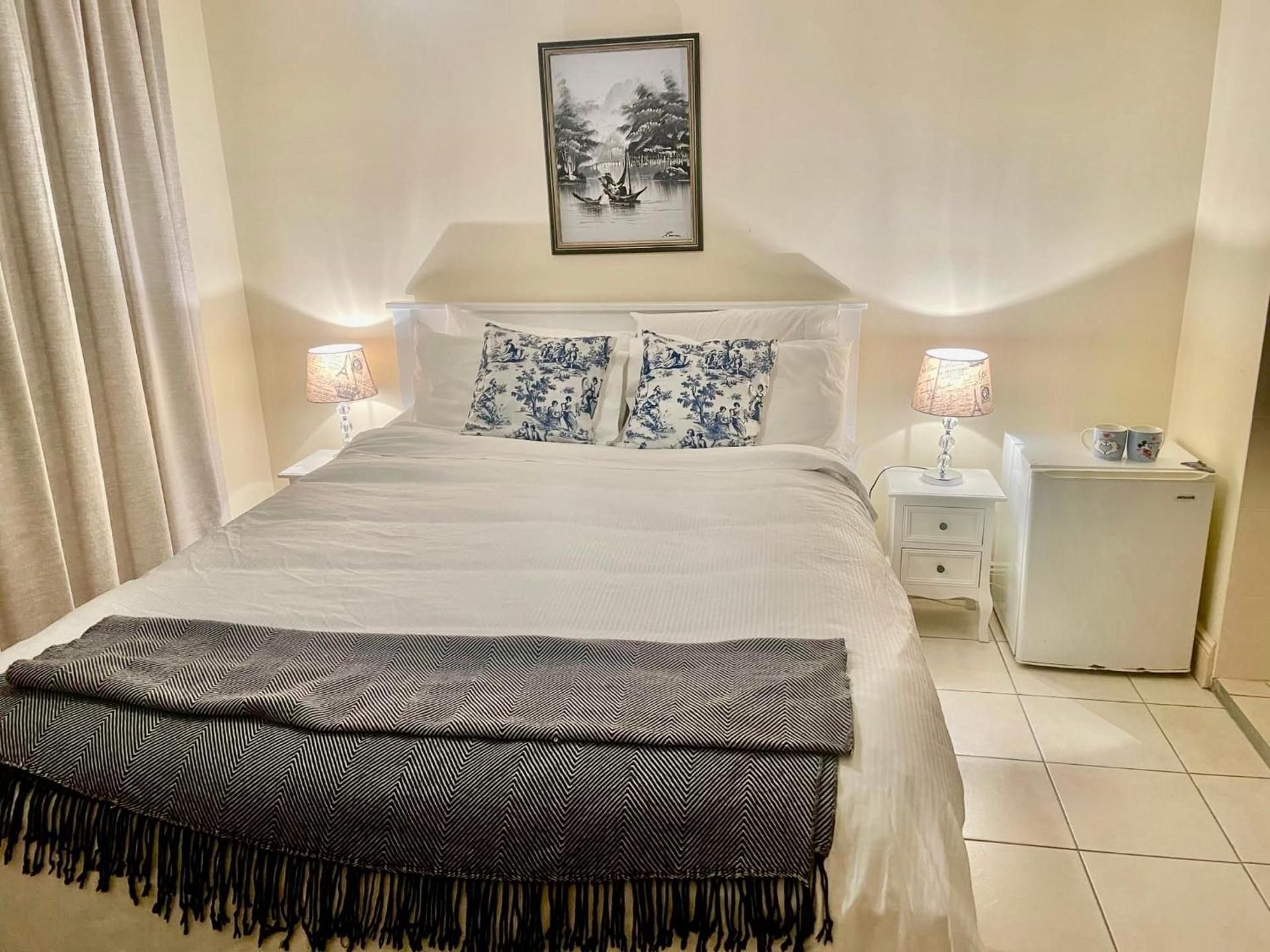 Queen Room with Spa Bath