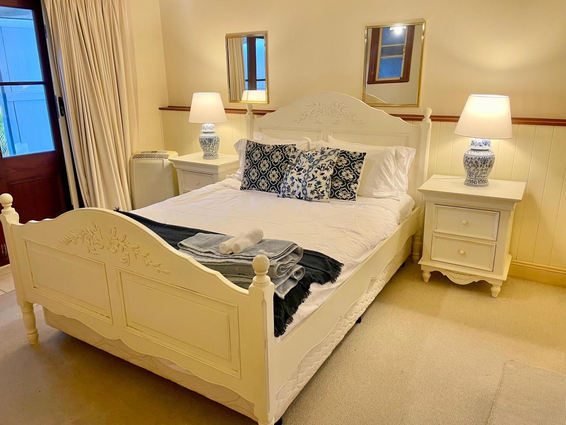 Queen Room with Garden View
