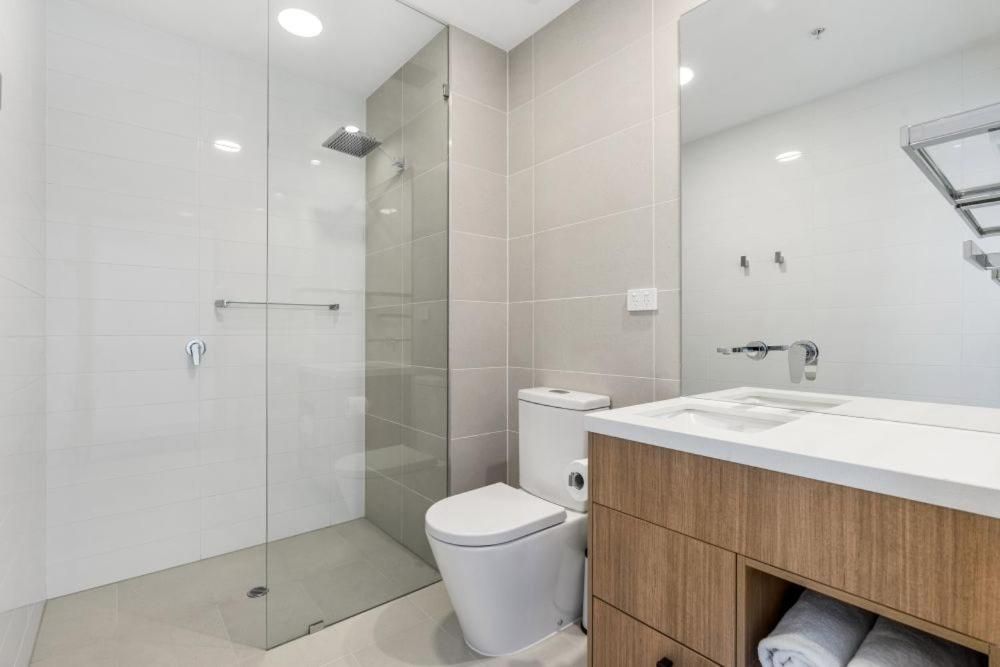 Essence Suites Taringa 2 Bedroom Dual Key Suite King 2