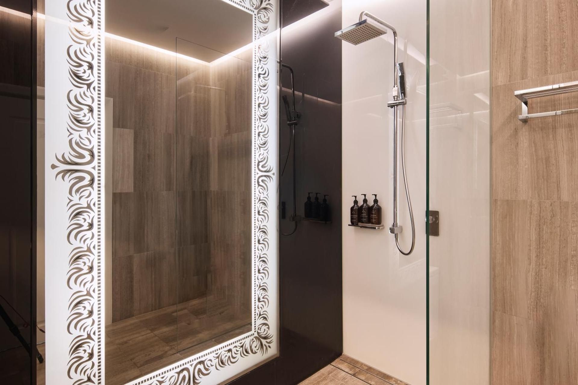 2-Bedroom Heritage Suite