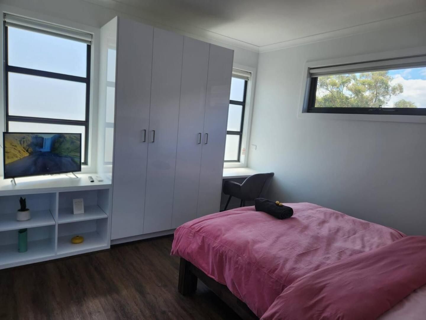 Queen Room with Shared Bathroom