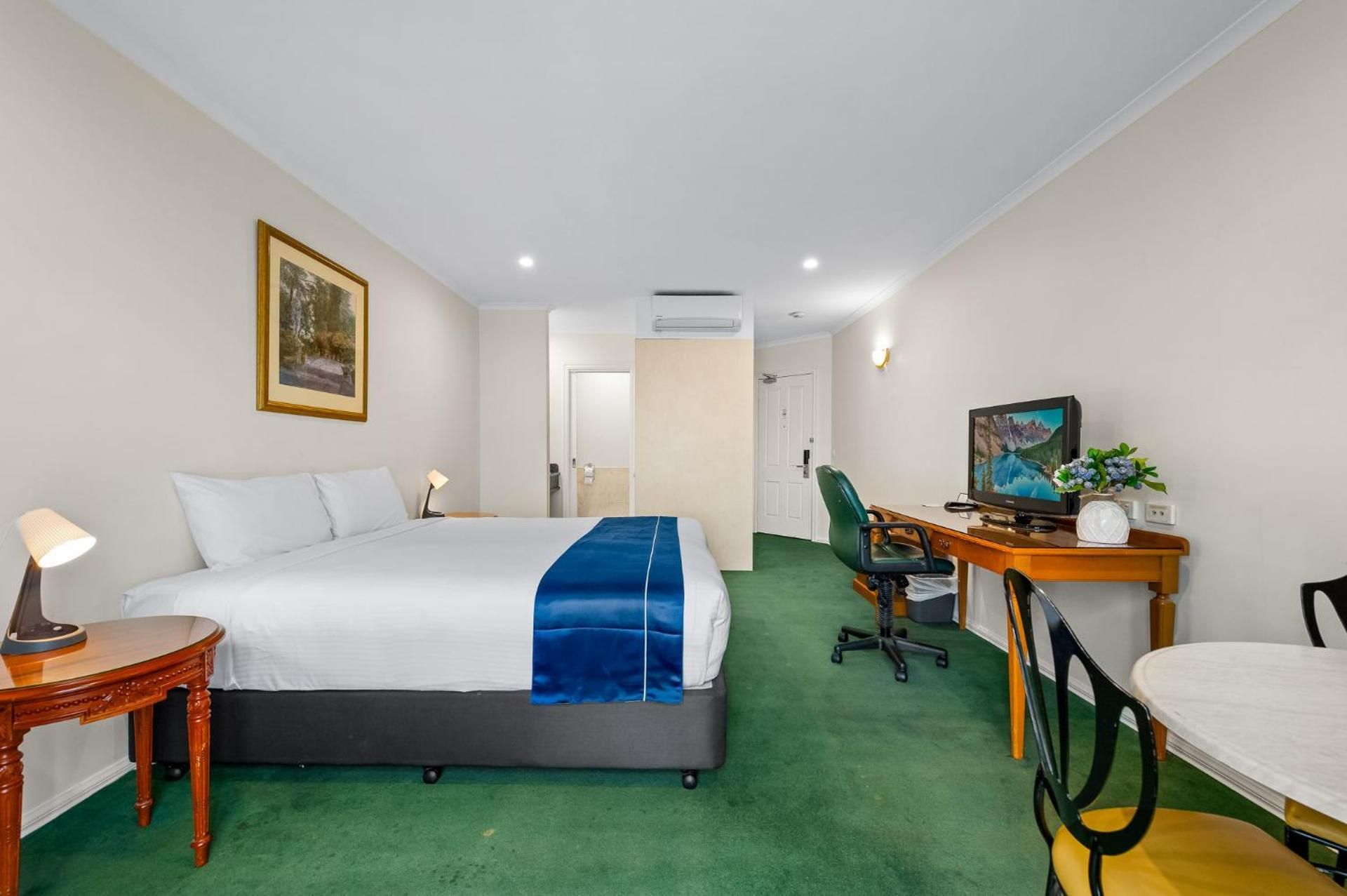Standard Suite