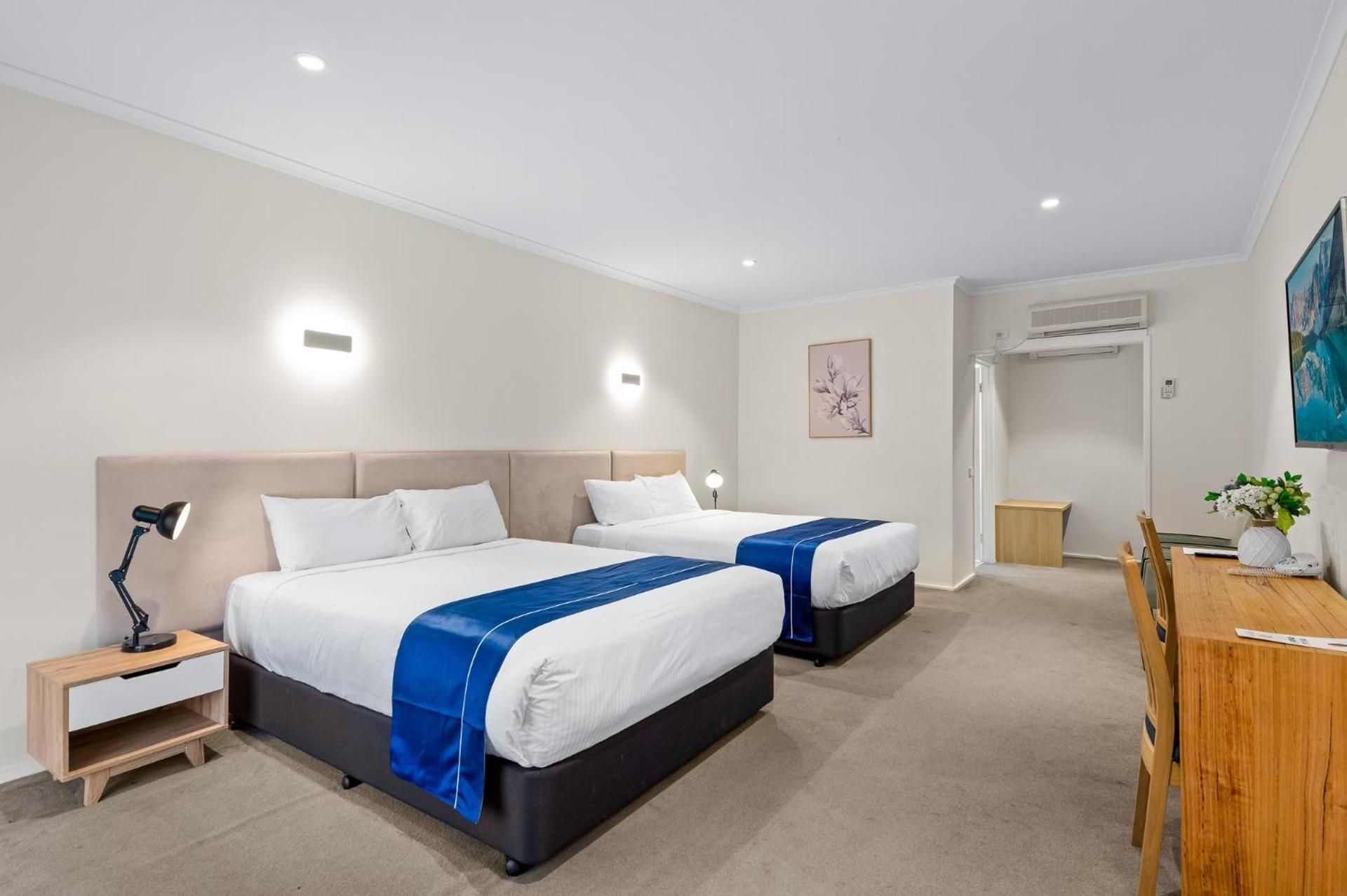 Executive Twin Suite
