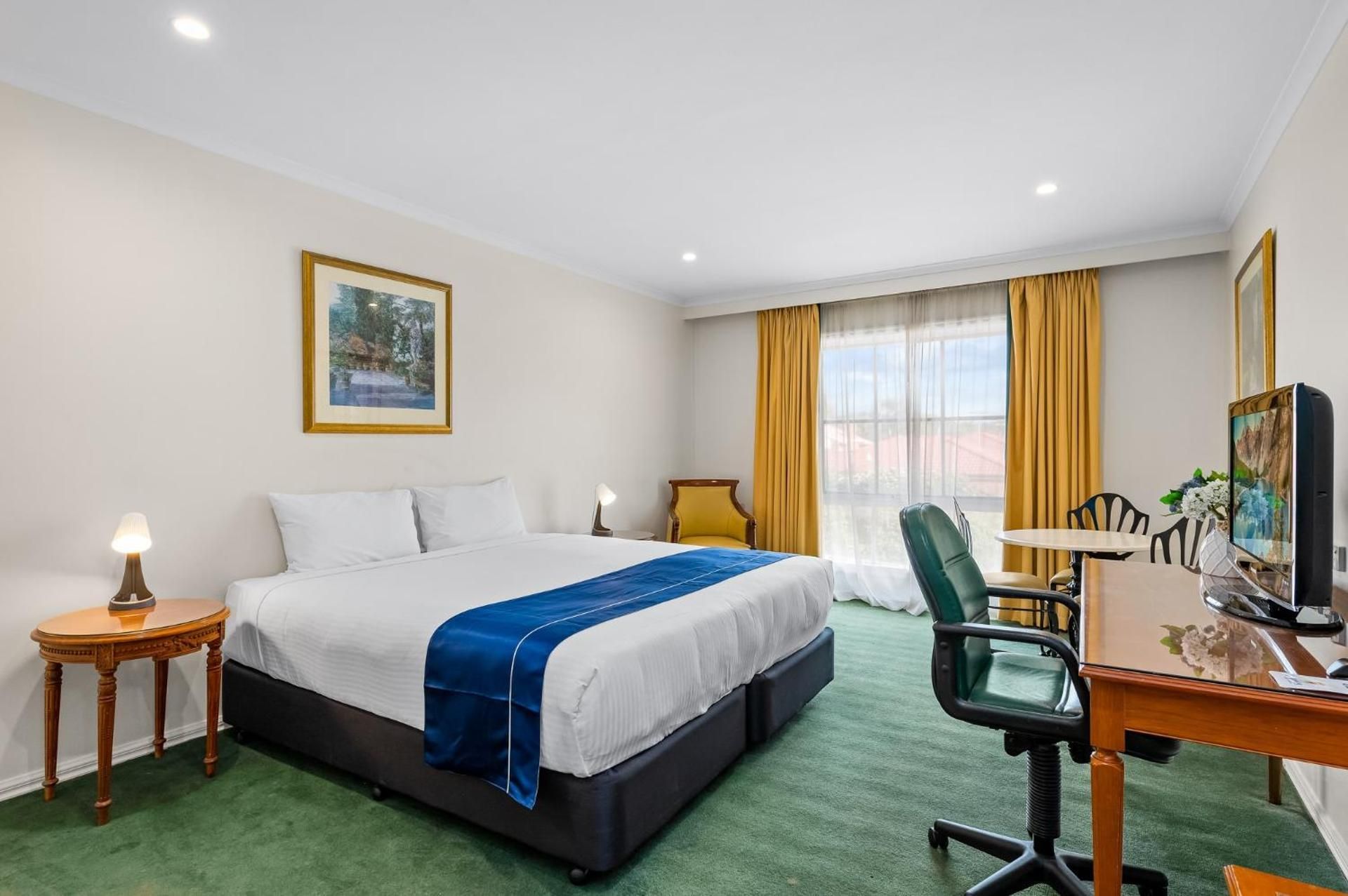 Standard Suite