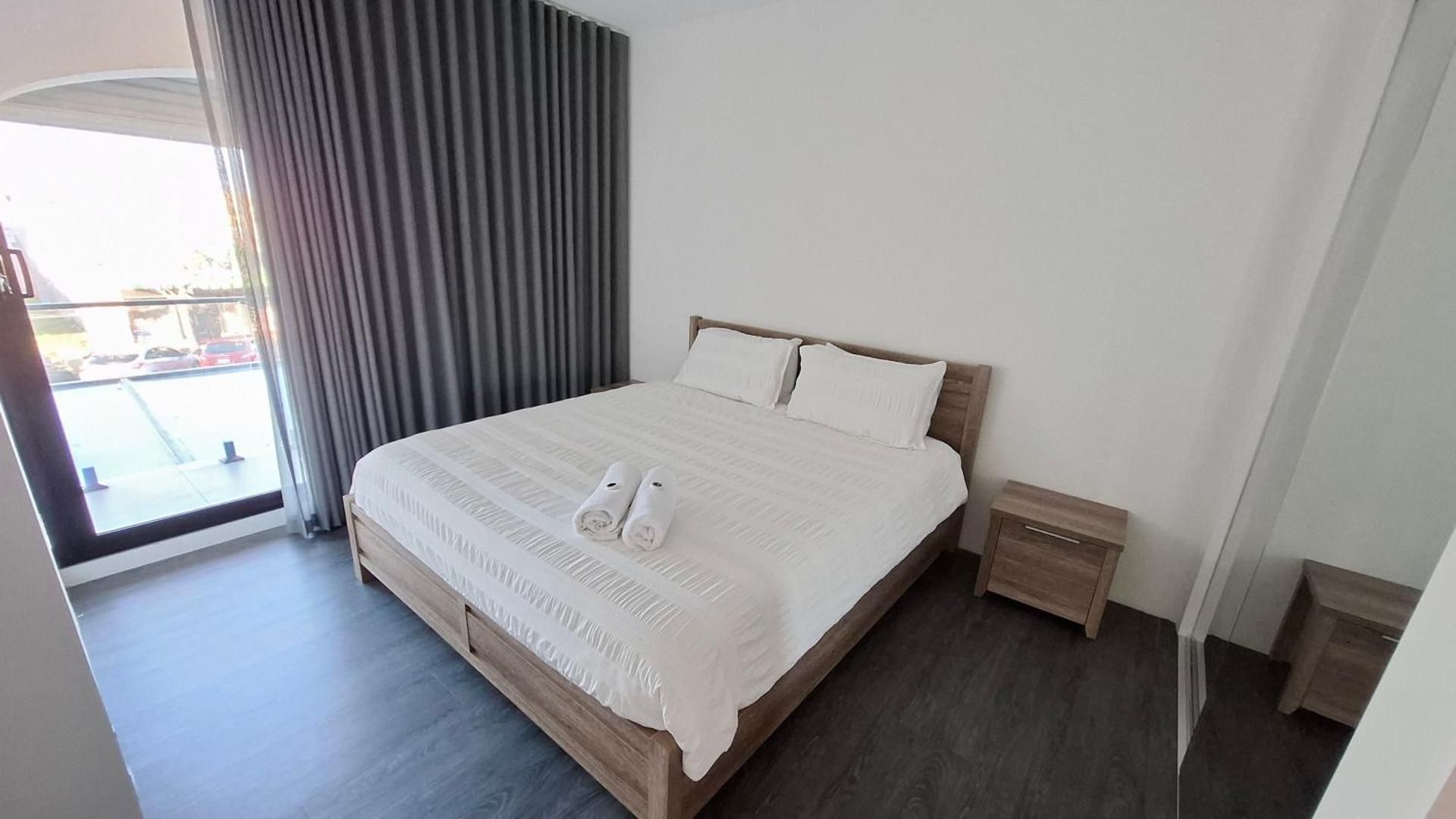 Deluxe One-Bedroom Apartment