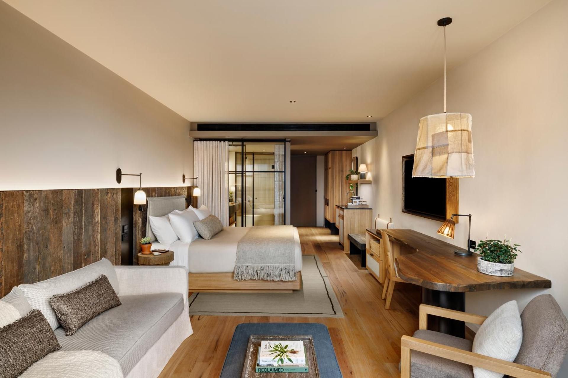 1 Hotel Melbourne River Reserve King