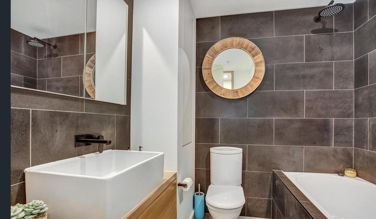 Two-Bedroom, Two-Bathroom Terrace Apartment