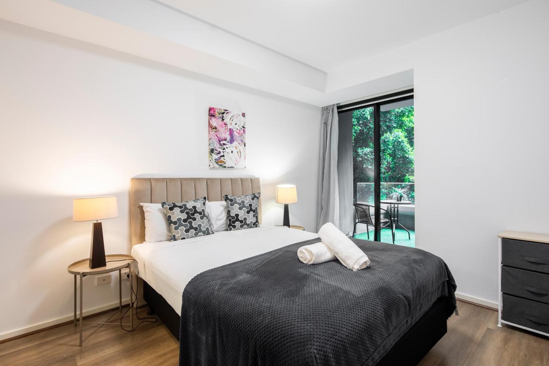 Melbourne Holiday Apartments Flinders Wharf Superior Two Bedroom Apartment with Balcony