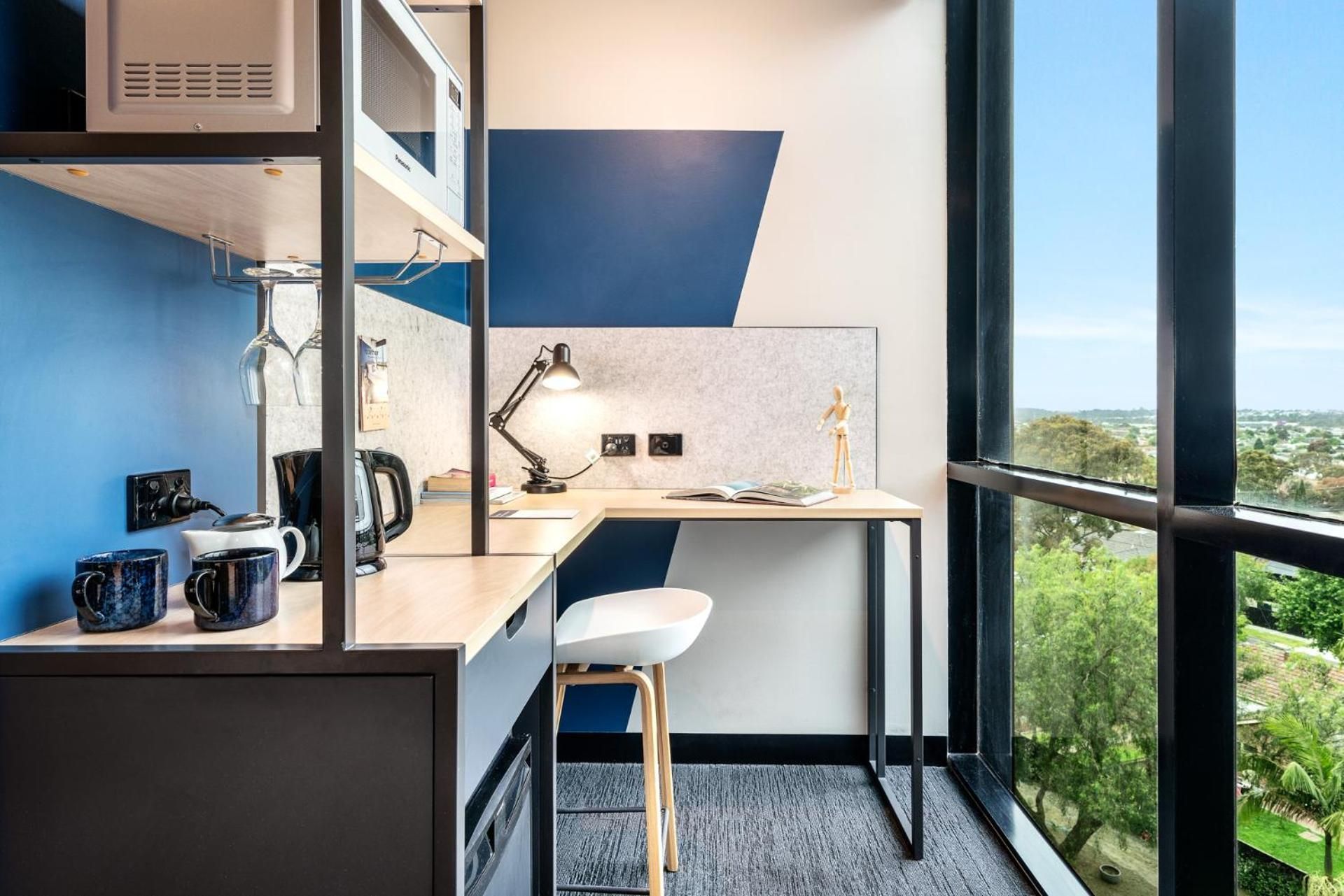 Greater Studio Queen