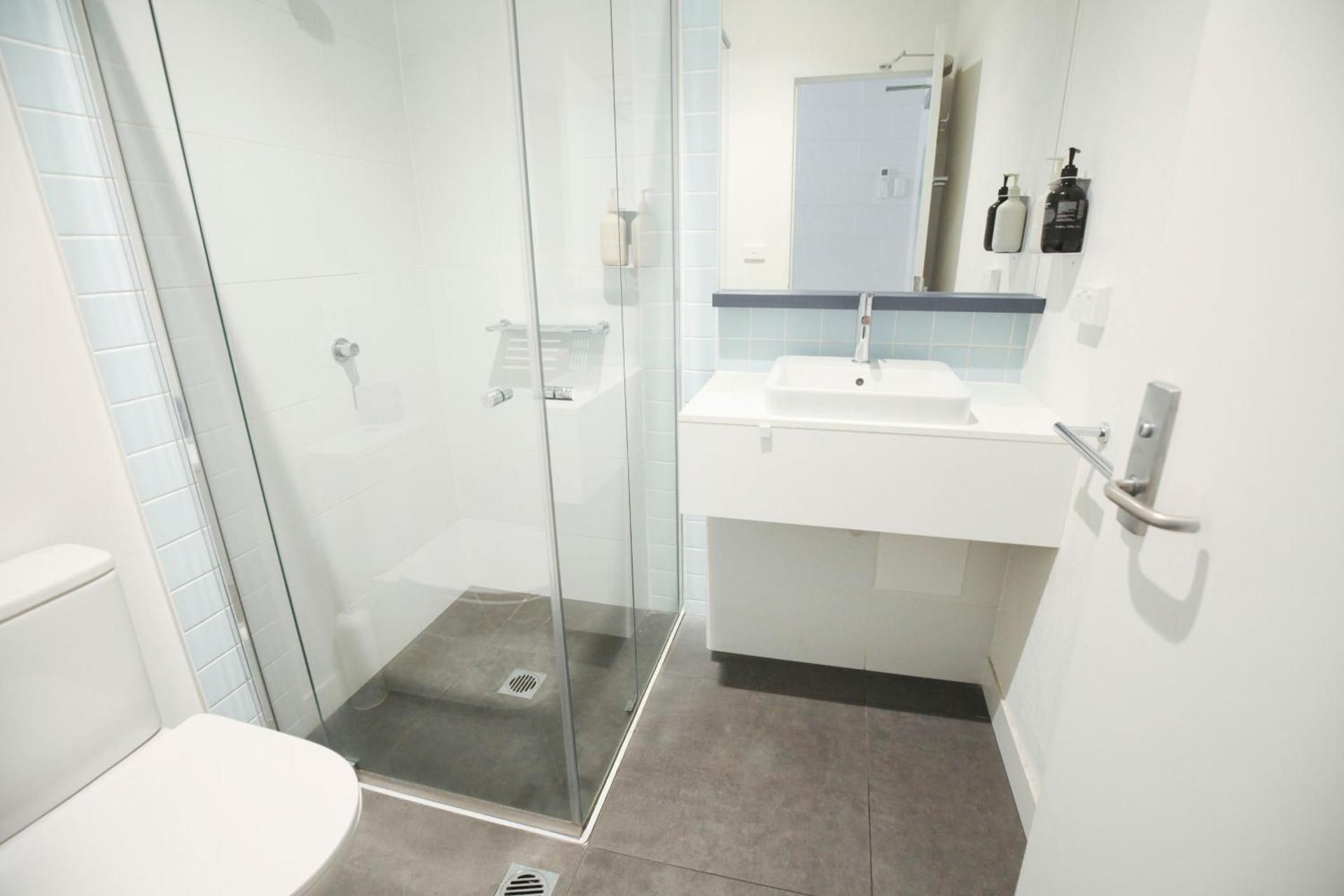 Little Drifter North Melbourne Twin Room with Private Bathroom