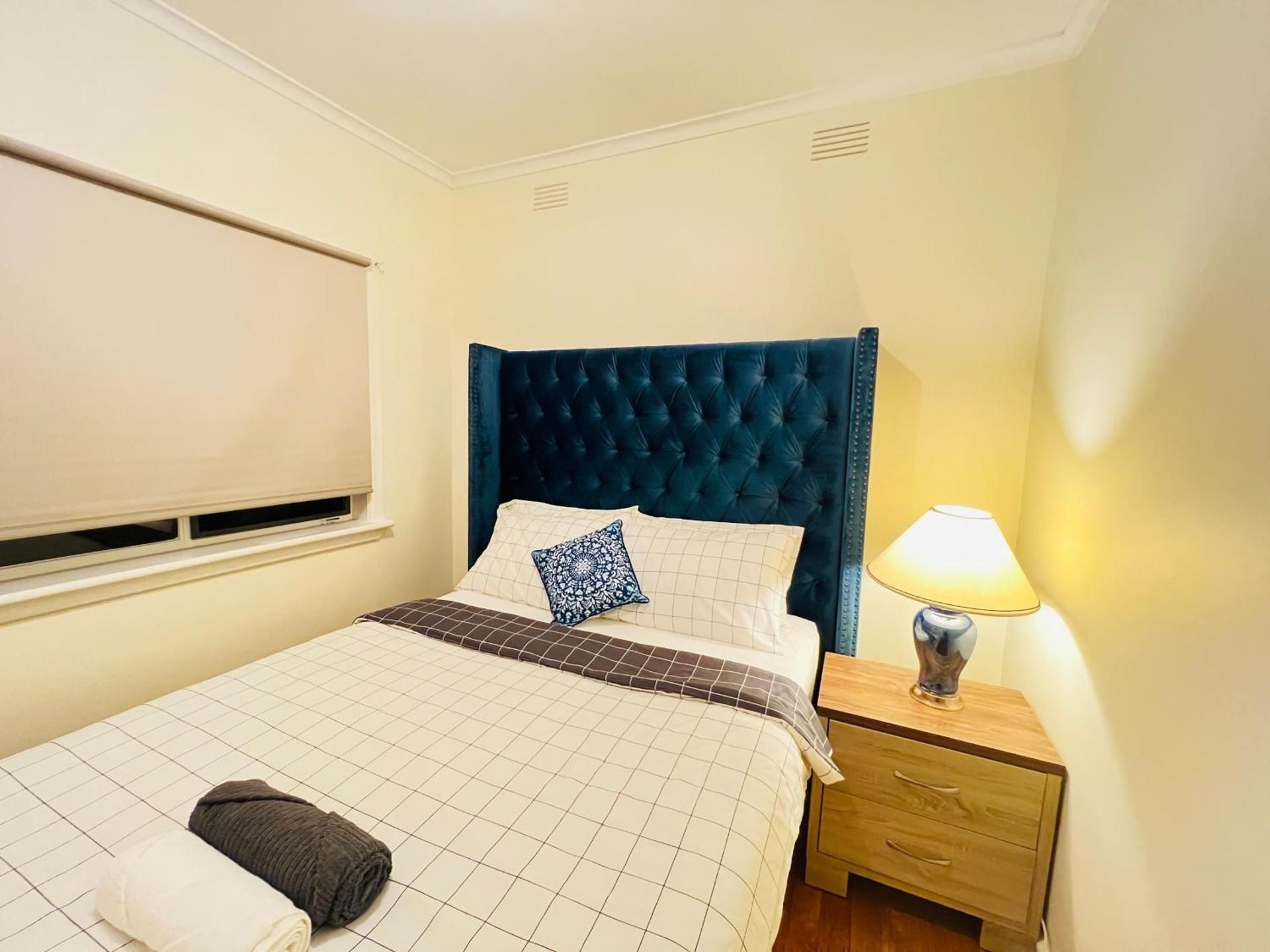Queen Room with Shared Bathroom
