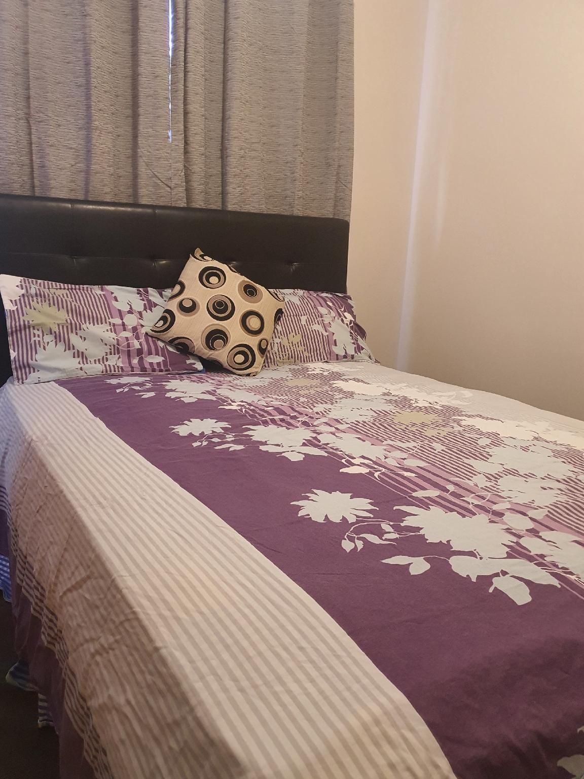 Triple - 1 Queen 1 Single