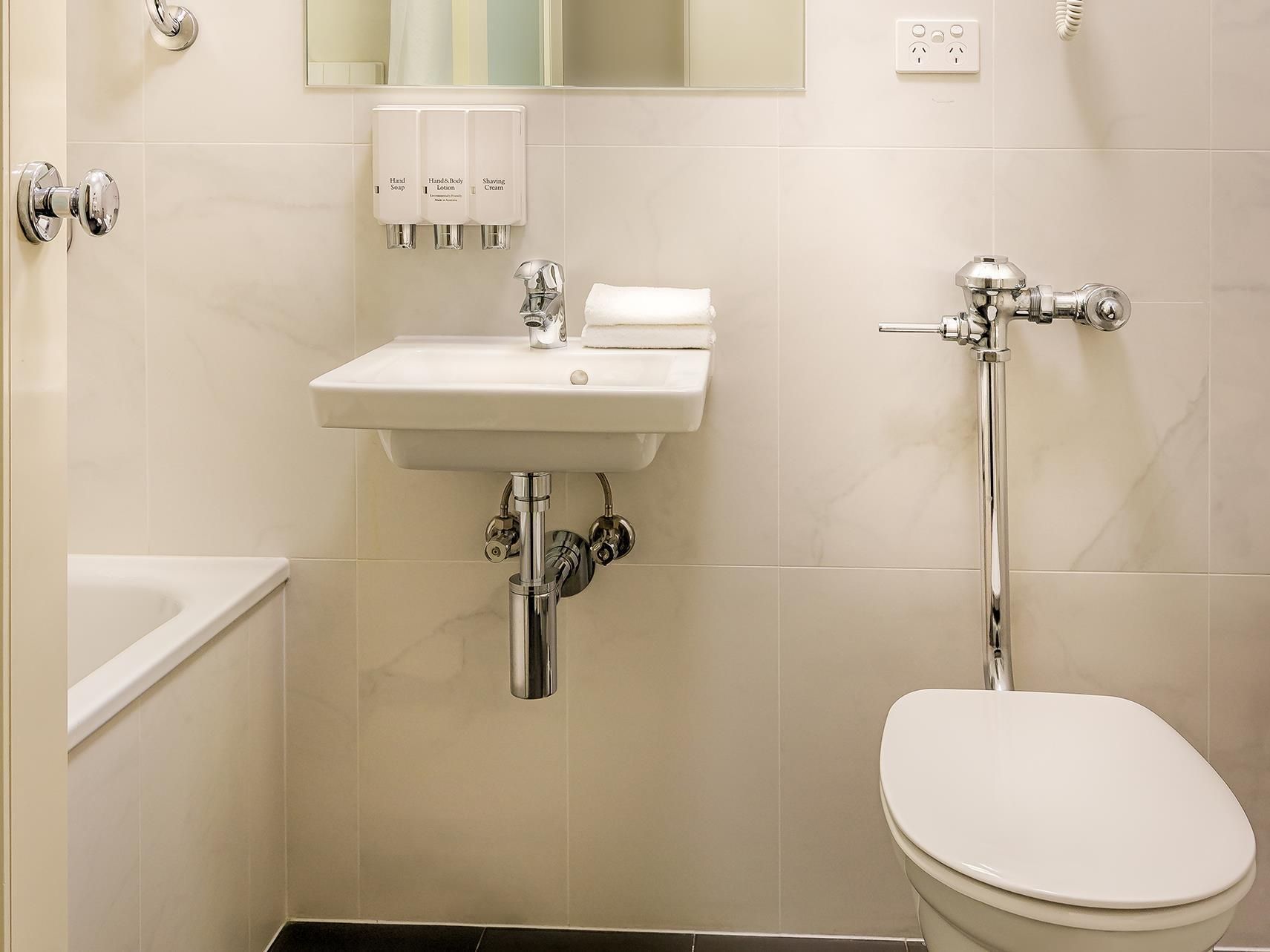 City Limits Apartments City Triple 3