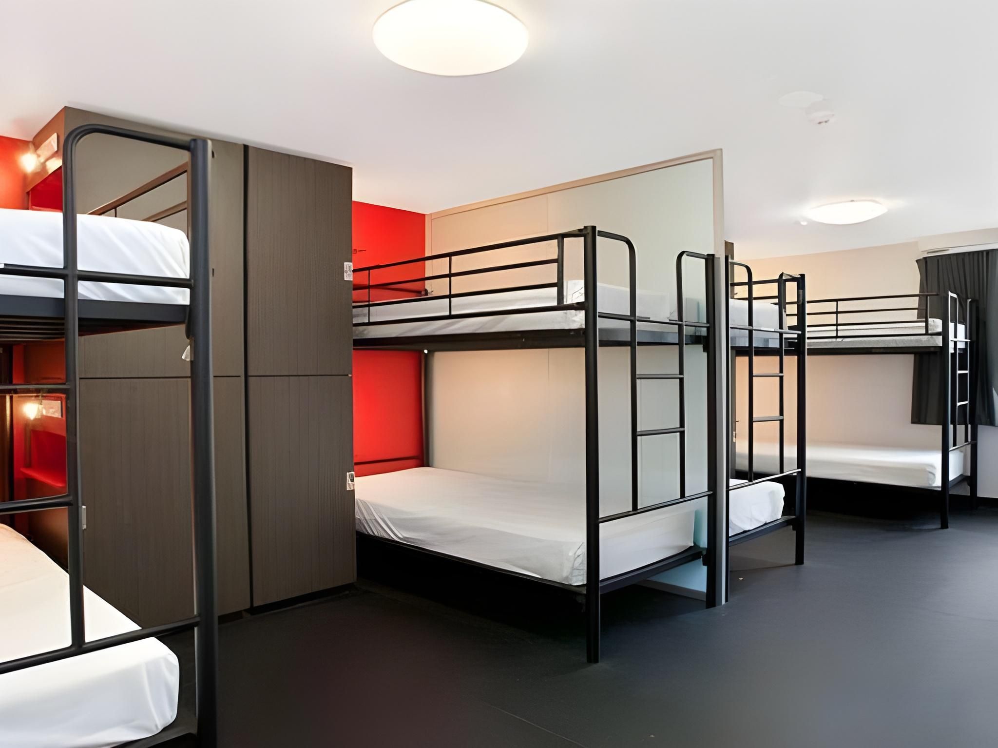 Bed in 6-Bed Mixed Dormitory Room - Shared Bathroom
