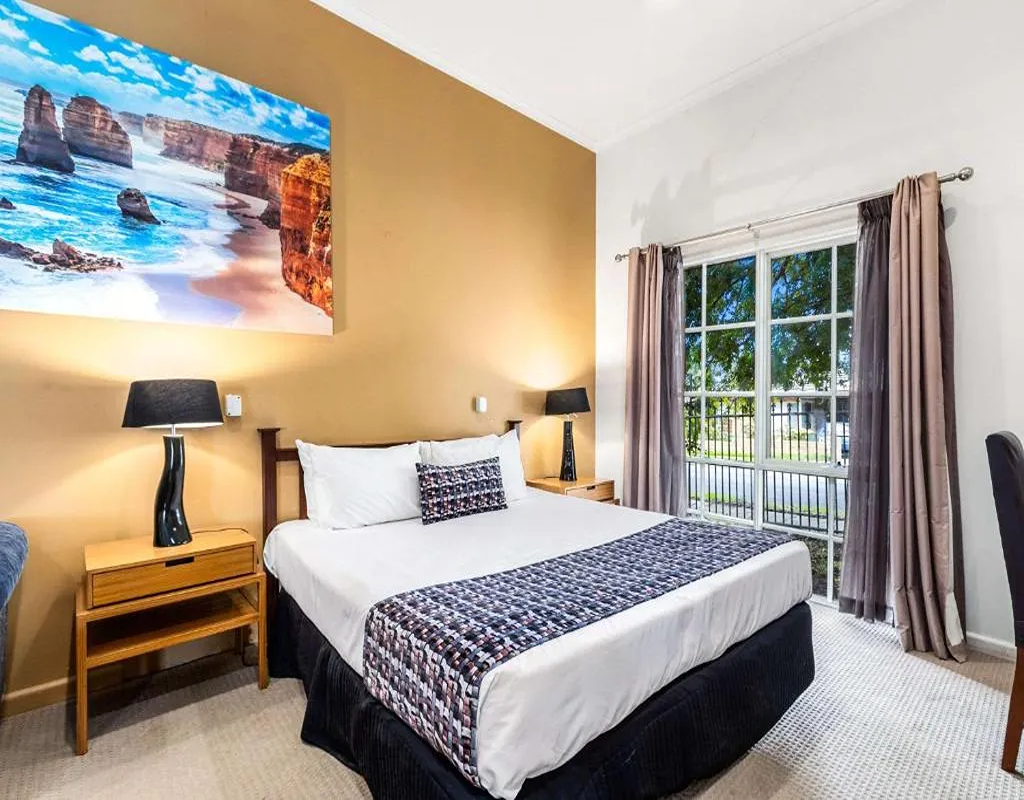 King Room with Spa Bath