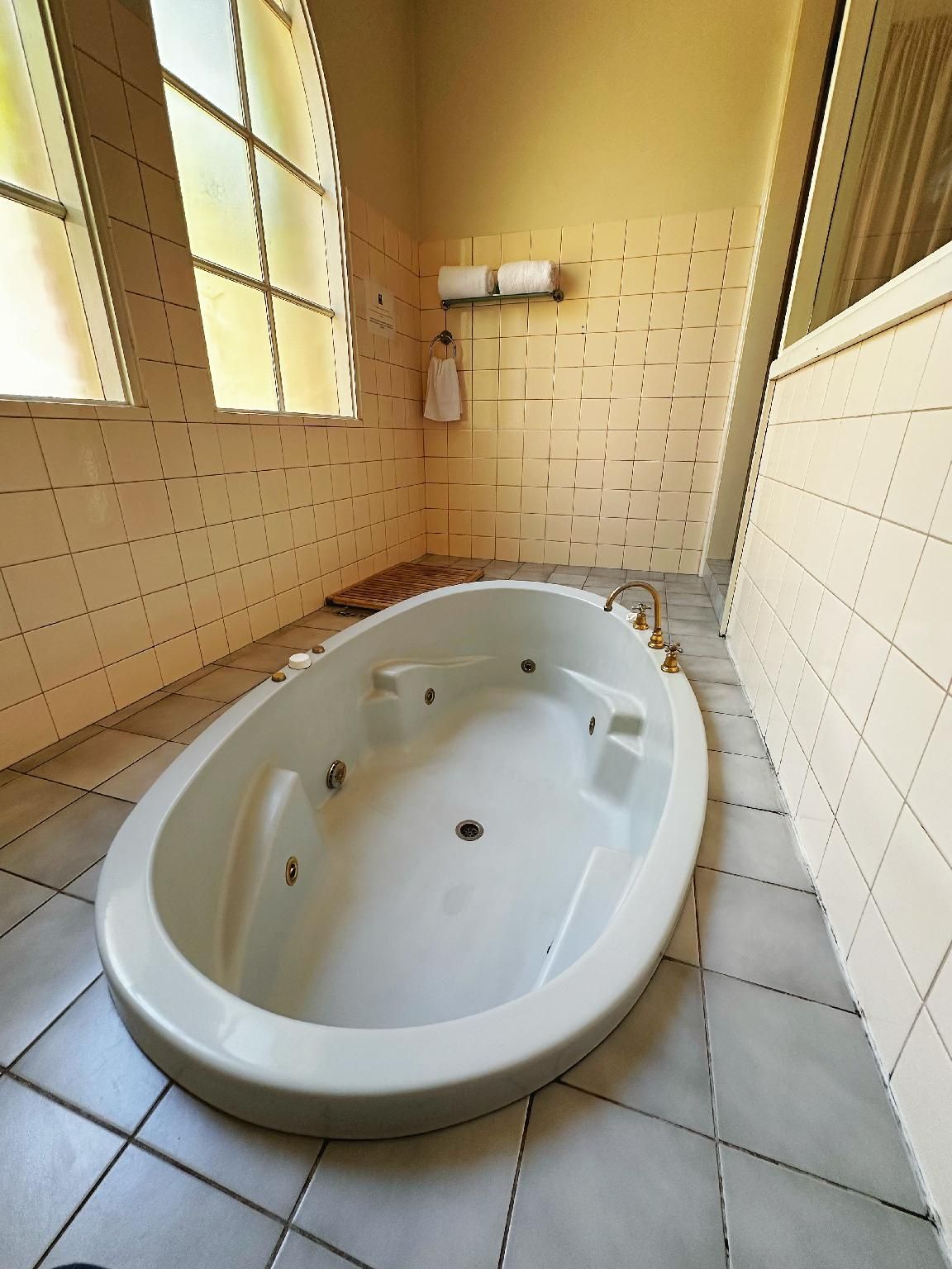 King Room with Spa Bath