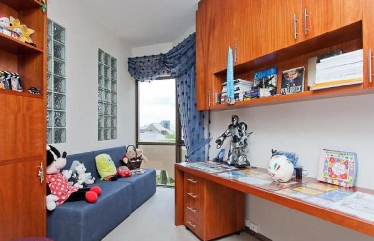 Single Room with Shared Shower and Toilet