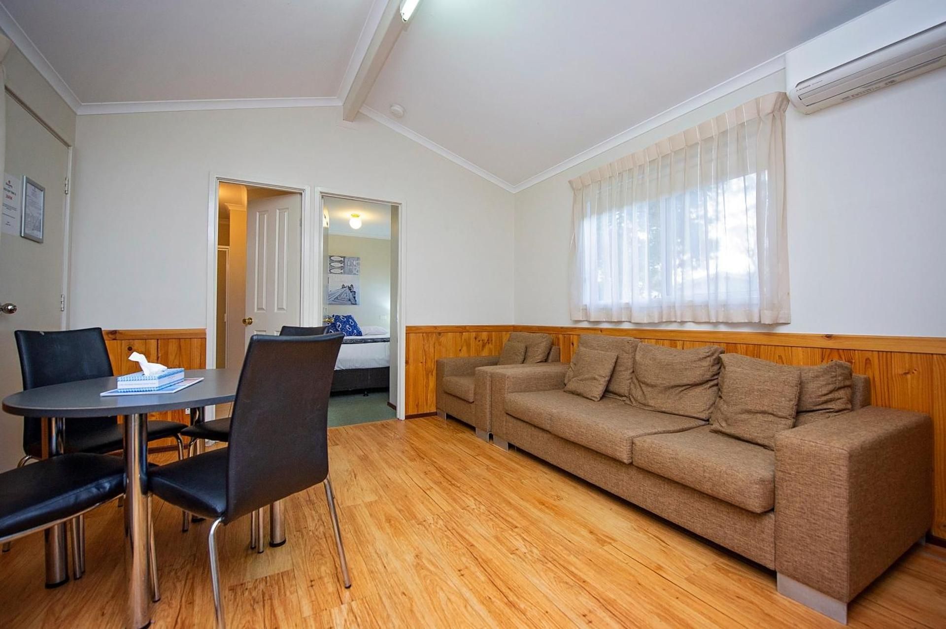 Standard 1 Bedroom Cabin - Pet Friendly