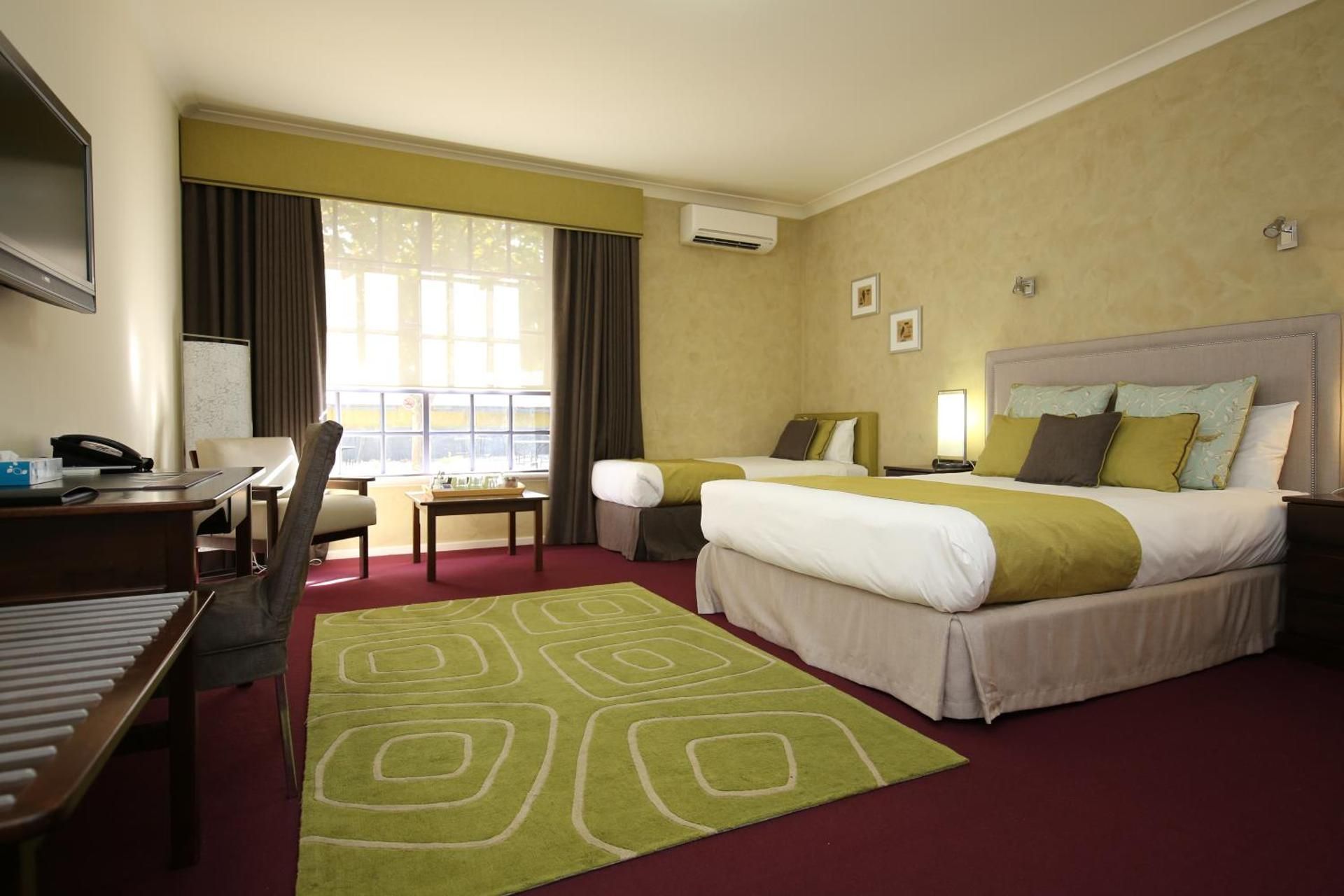 Triple Room