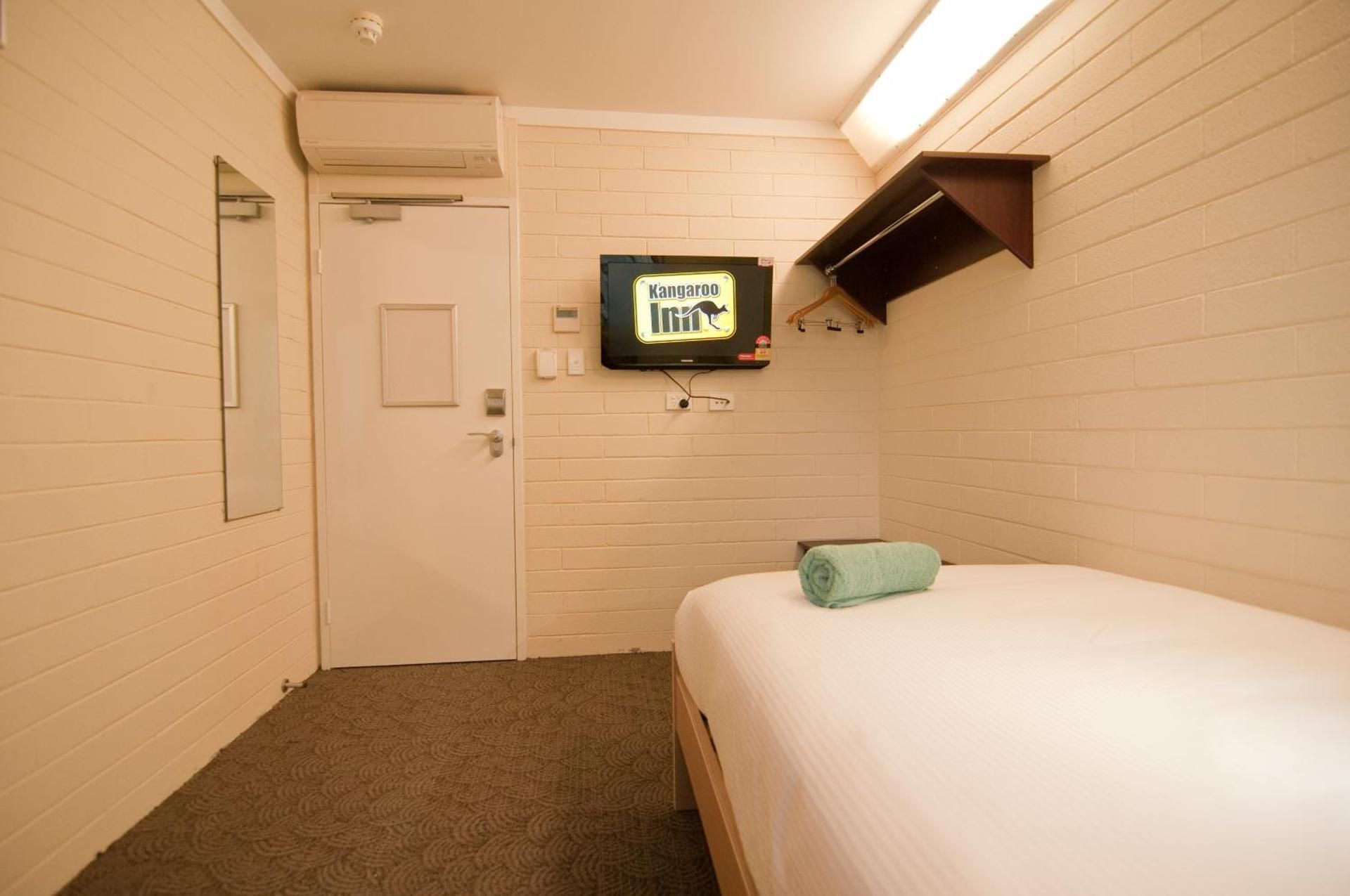 Single Room with Shared Bathroom