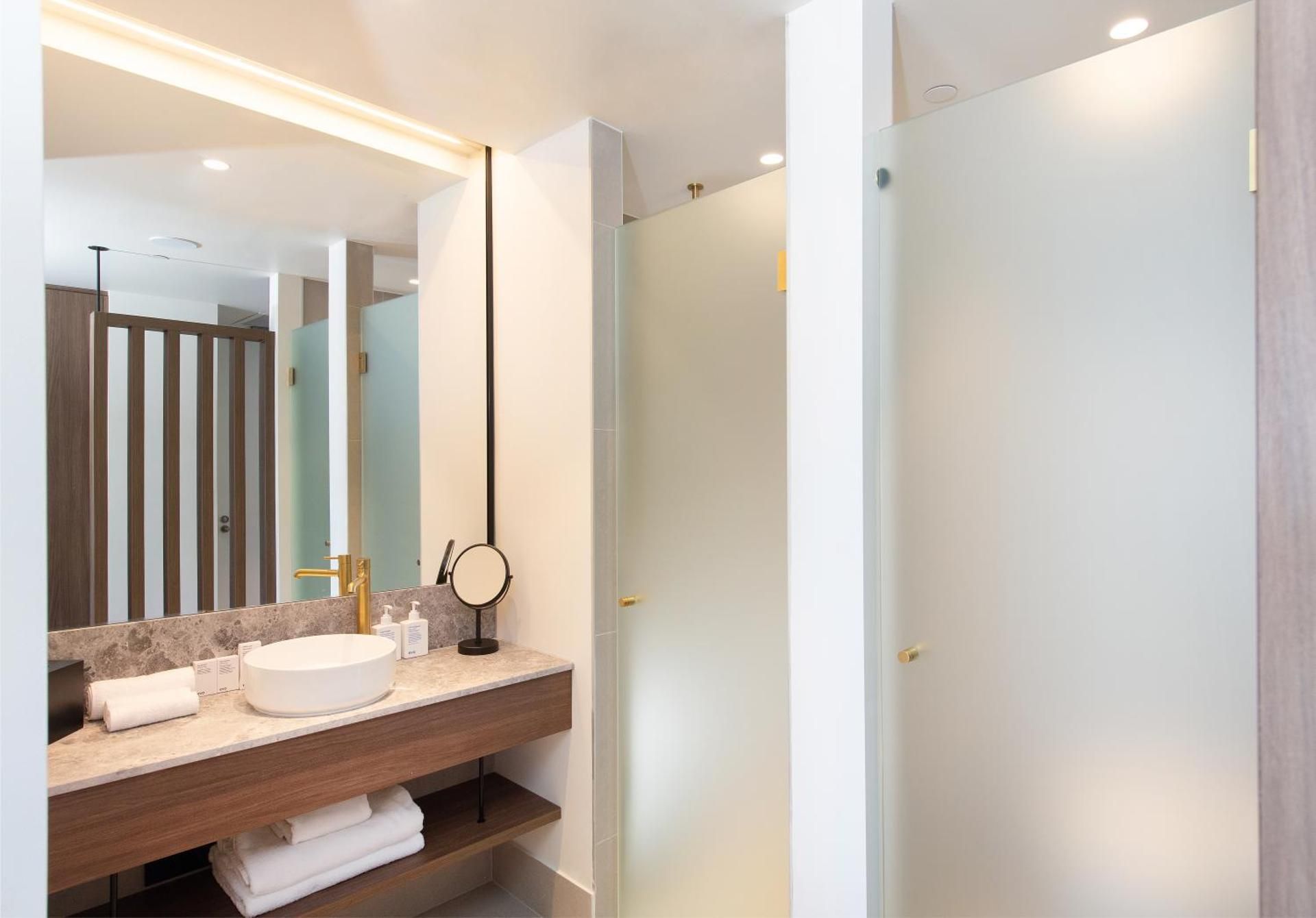 The George Superior King 3