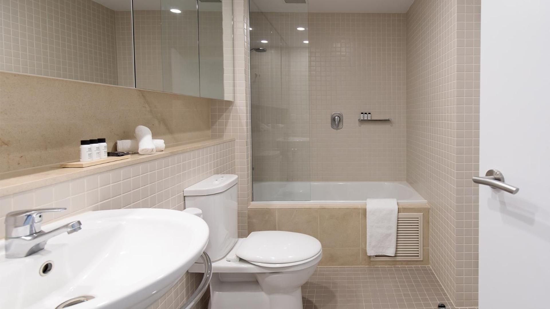 Premier One-Bedroom Apartment with Ocean View - No Housekeeping