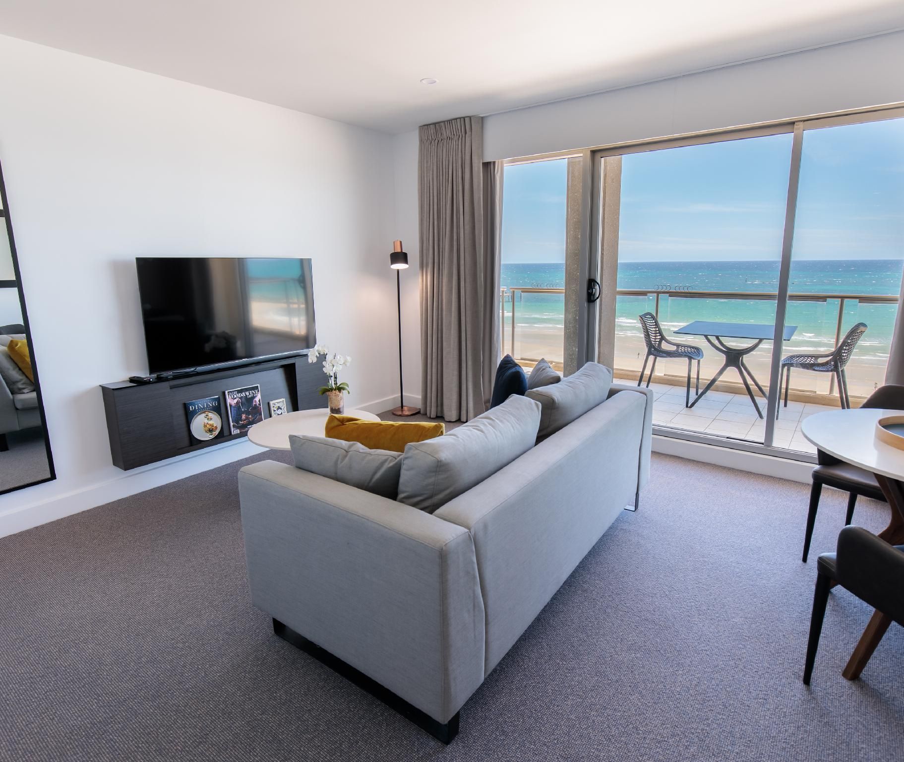 1 Bedroom Ocean View Suite