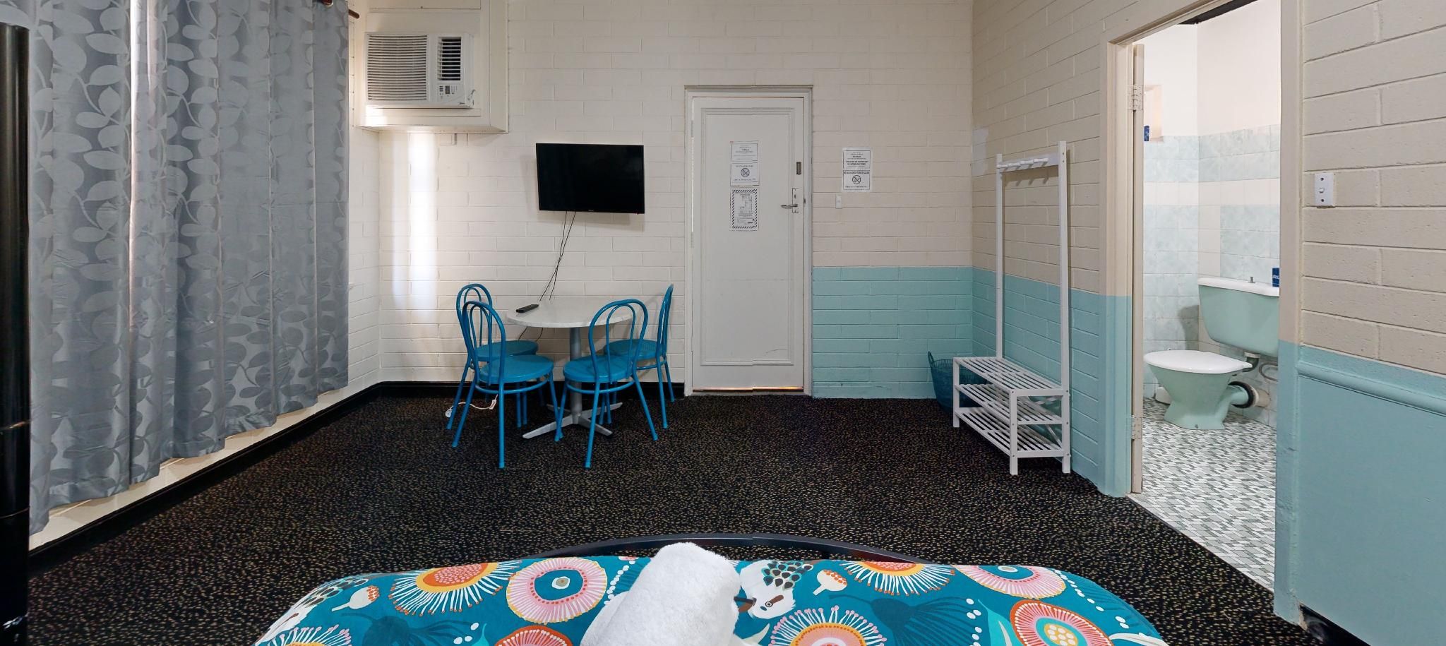 1 Person in 4-Bed Deluxe Dormitory - Female Only